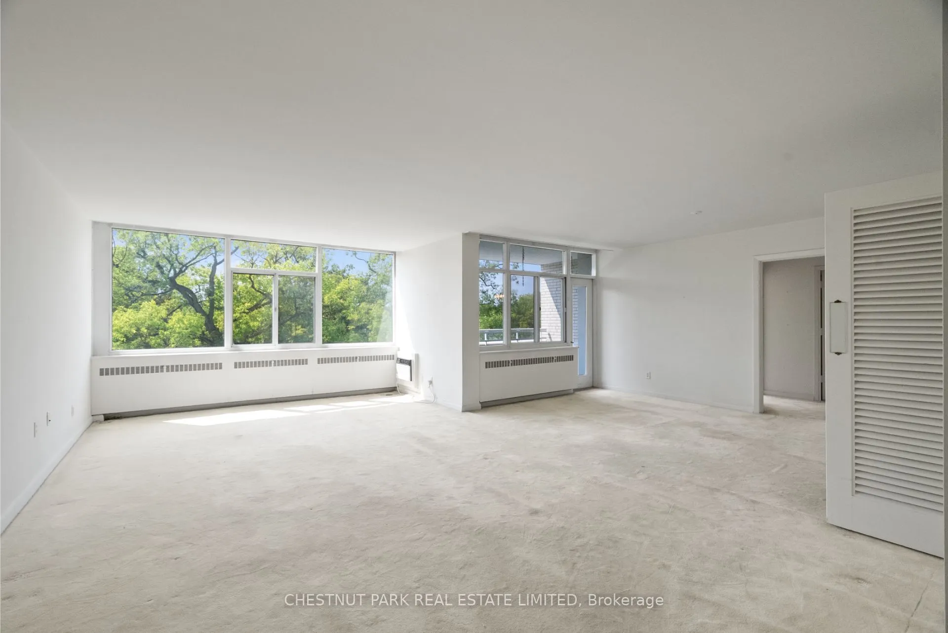 500 Avenue Road, #602
