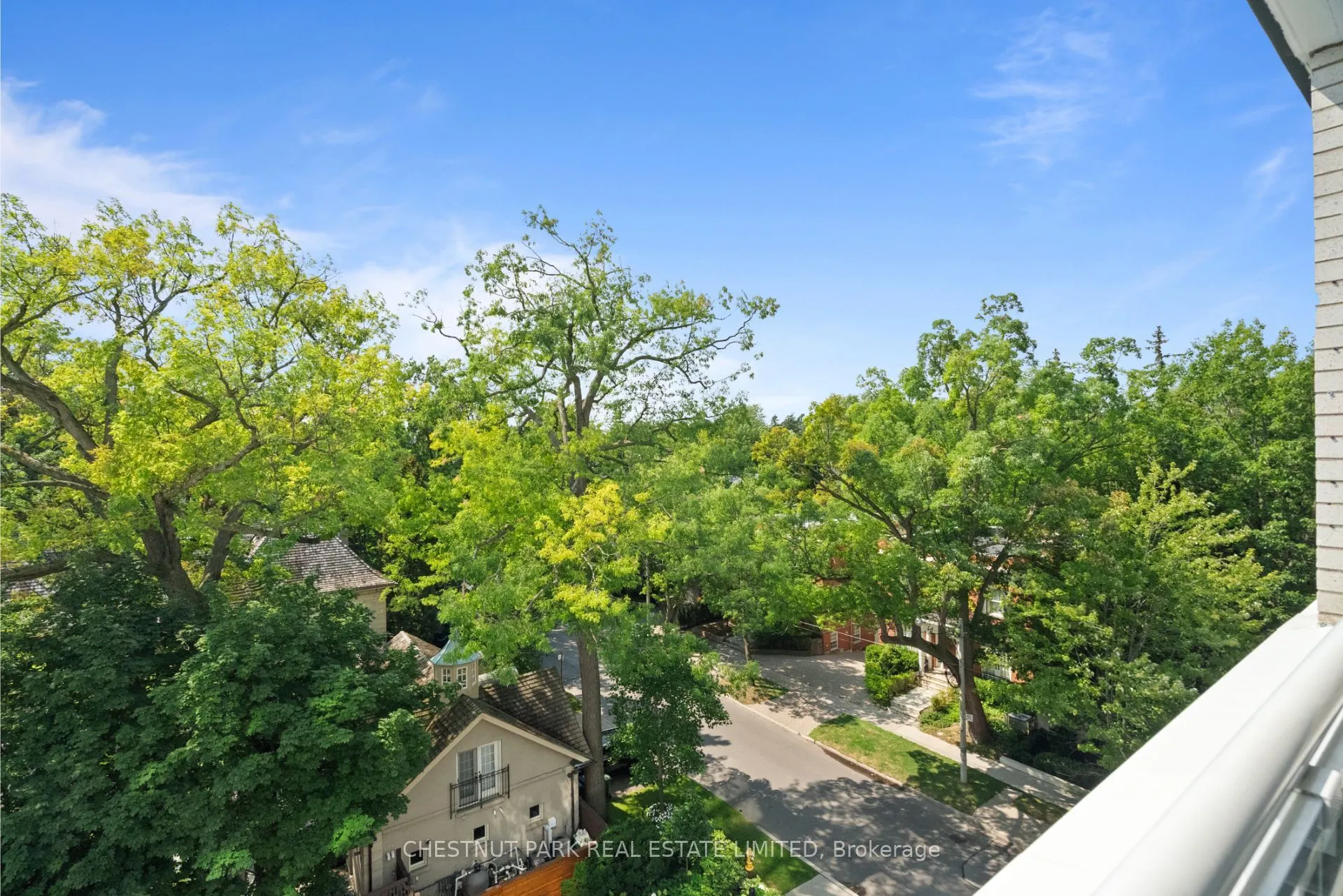 500 Avenue Road, #602