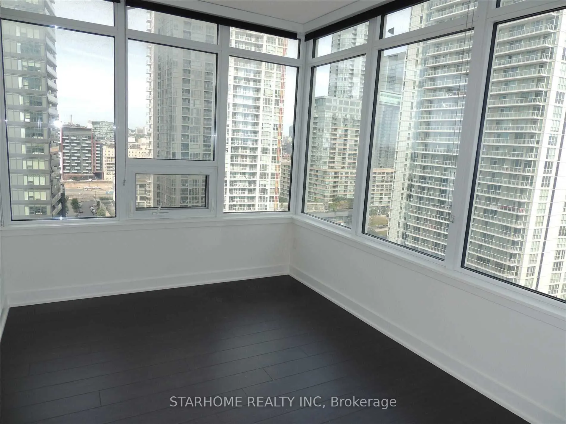 17 Bathurst Street, #2010