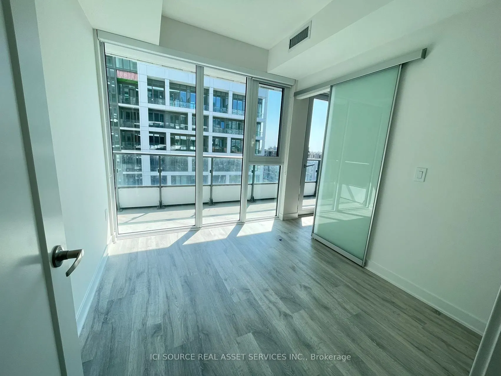 121 Lower Sherbourne Street, #848
