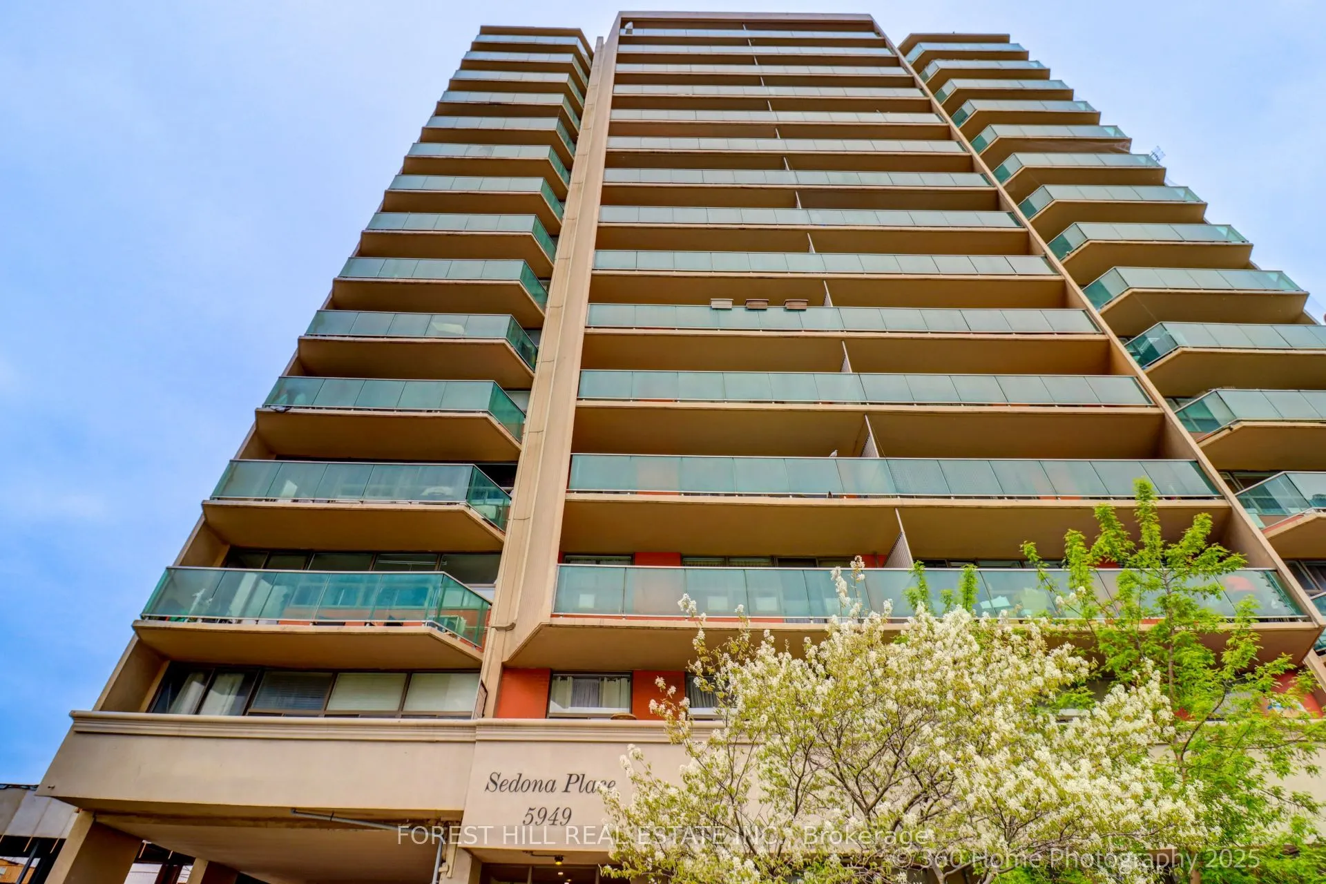 5949 Yonge Street, #403