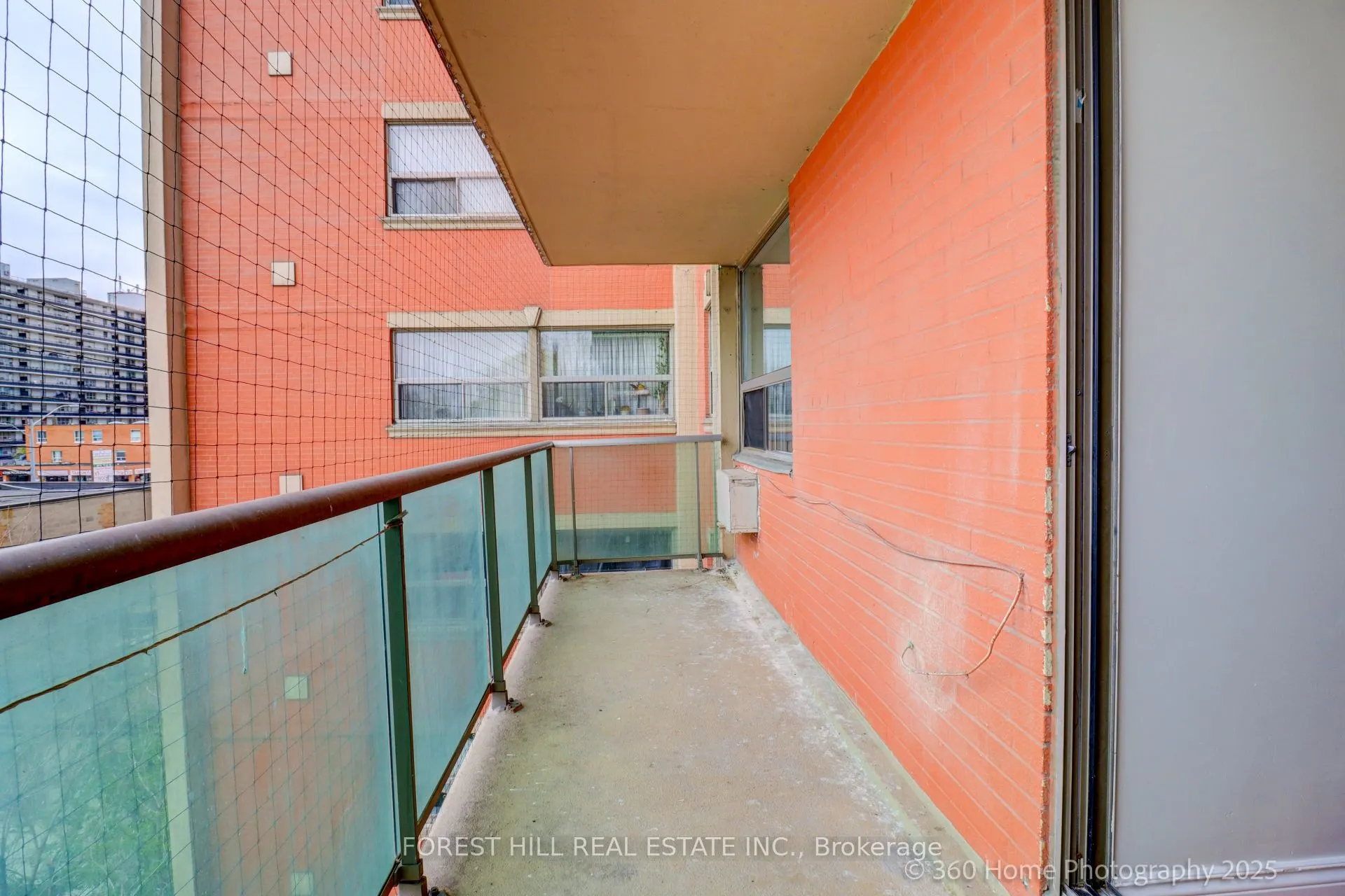 5949 Yonge Street, #403