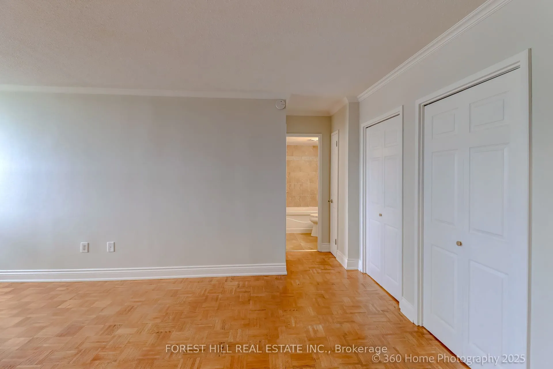 5949 Yonge Street, #403