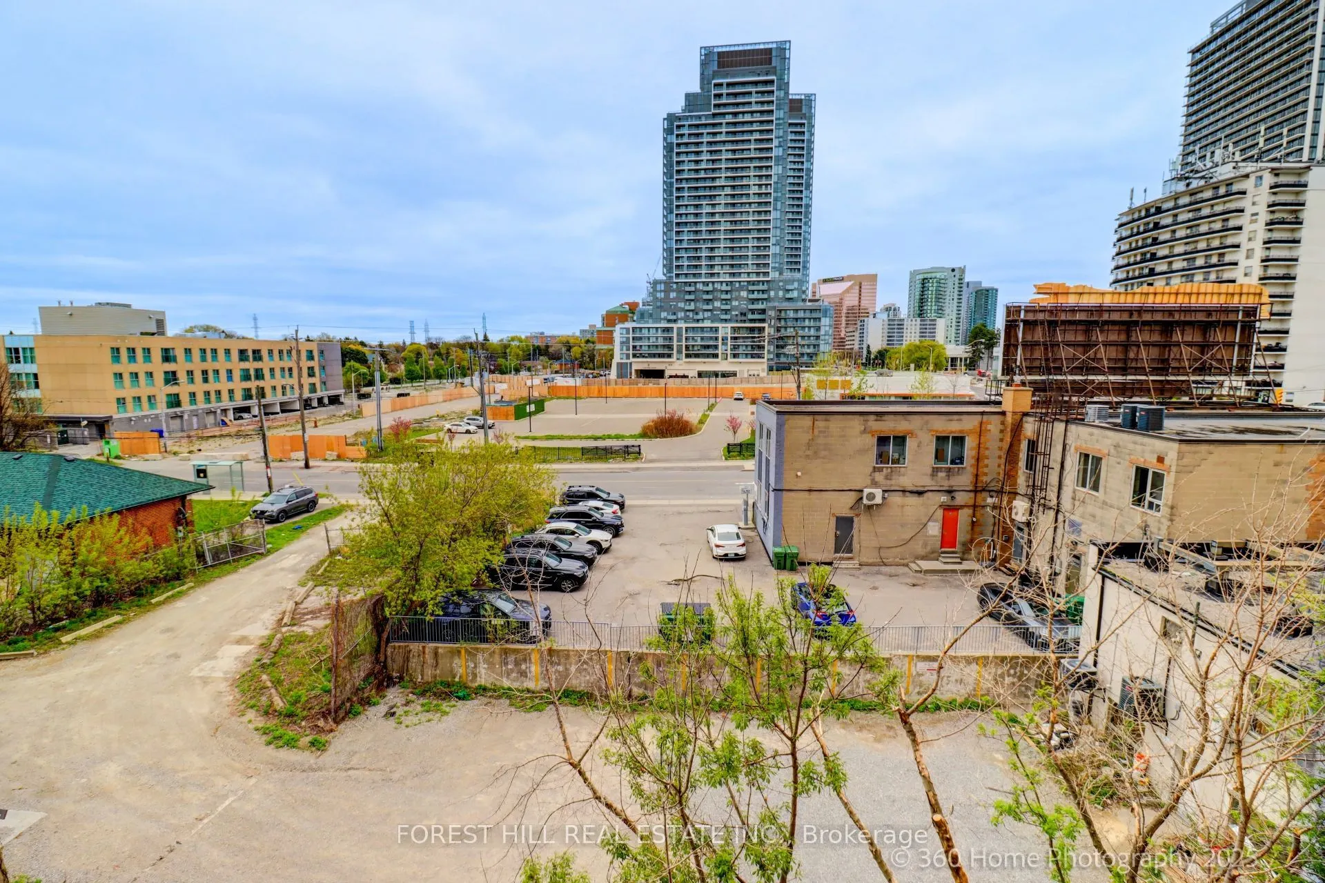 5949 Yonge Street, #403