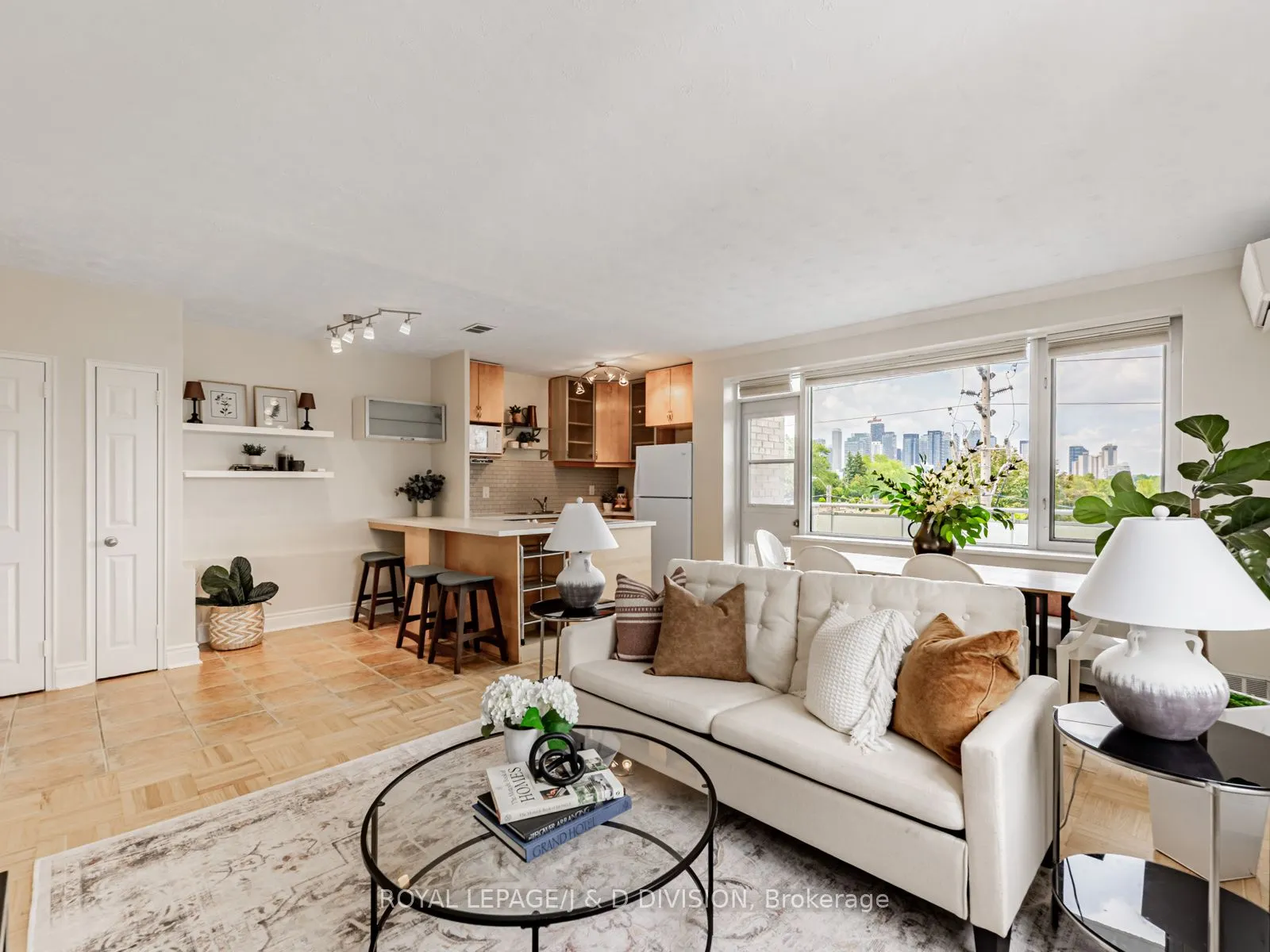 1901 Bayview Avenue, #301