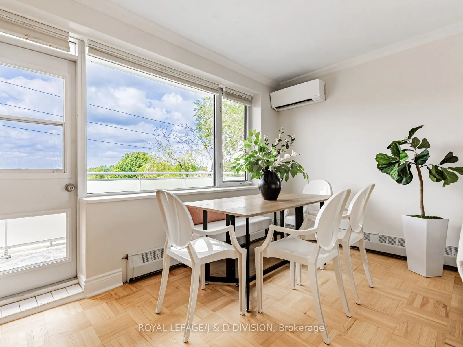 1901 Bayview Avenue, #301