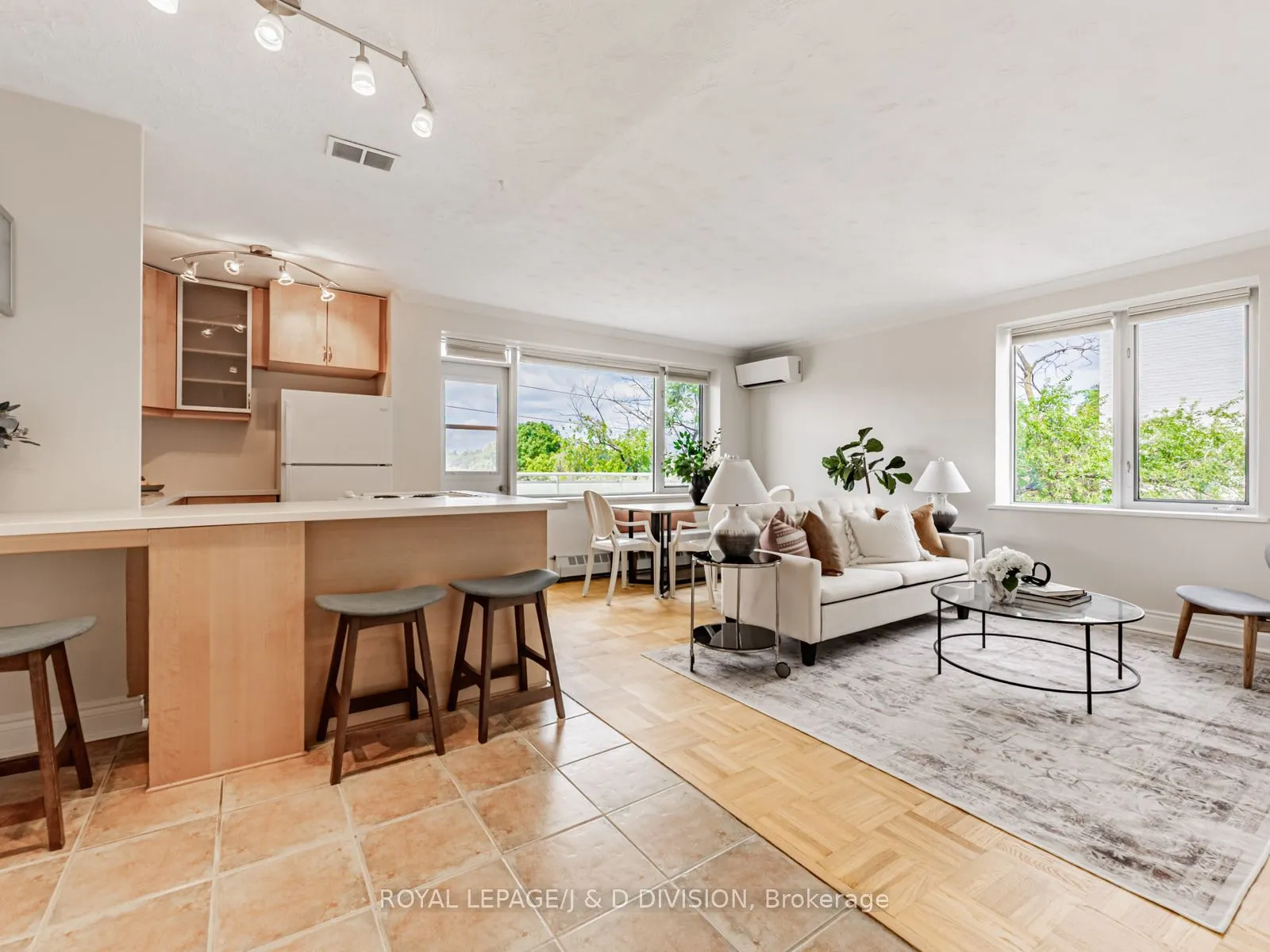 1901 Bayview Avenue, #301