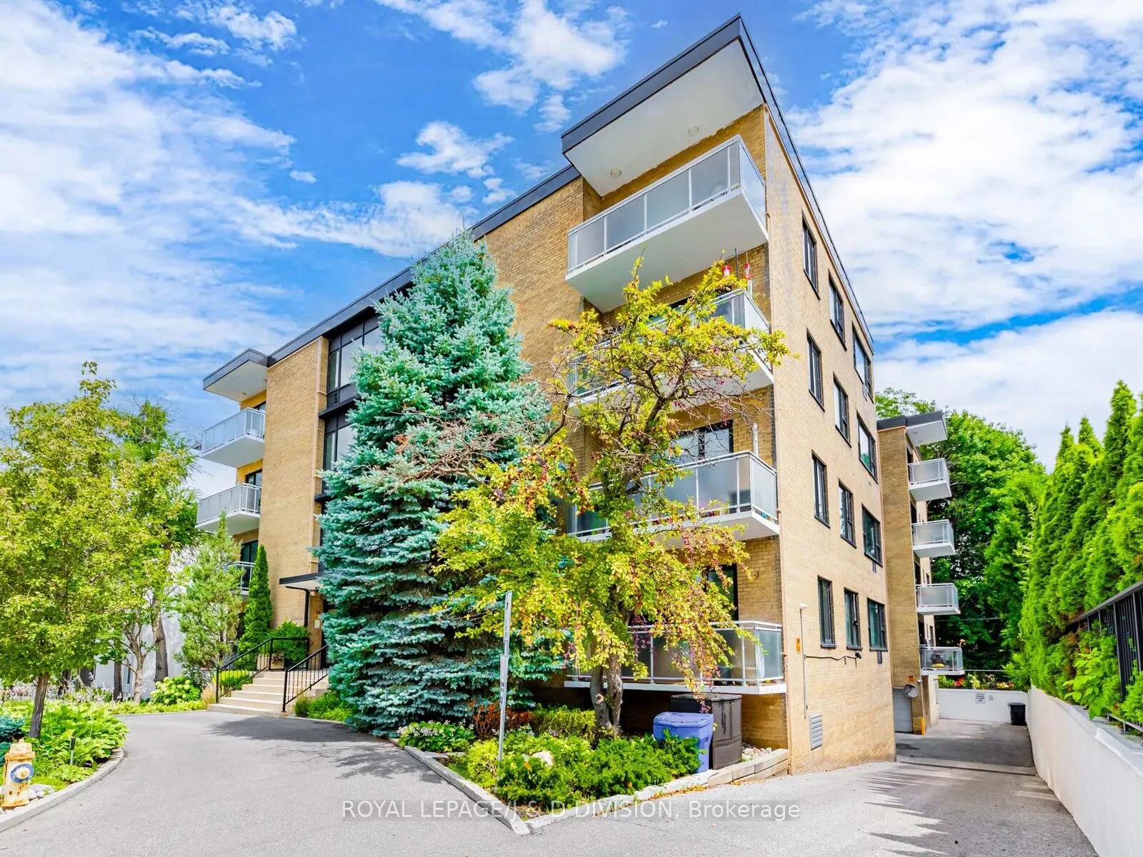 1901 Bayview Avenue, #301