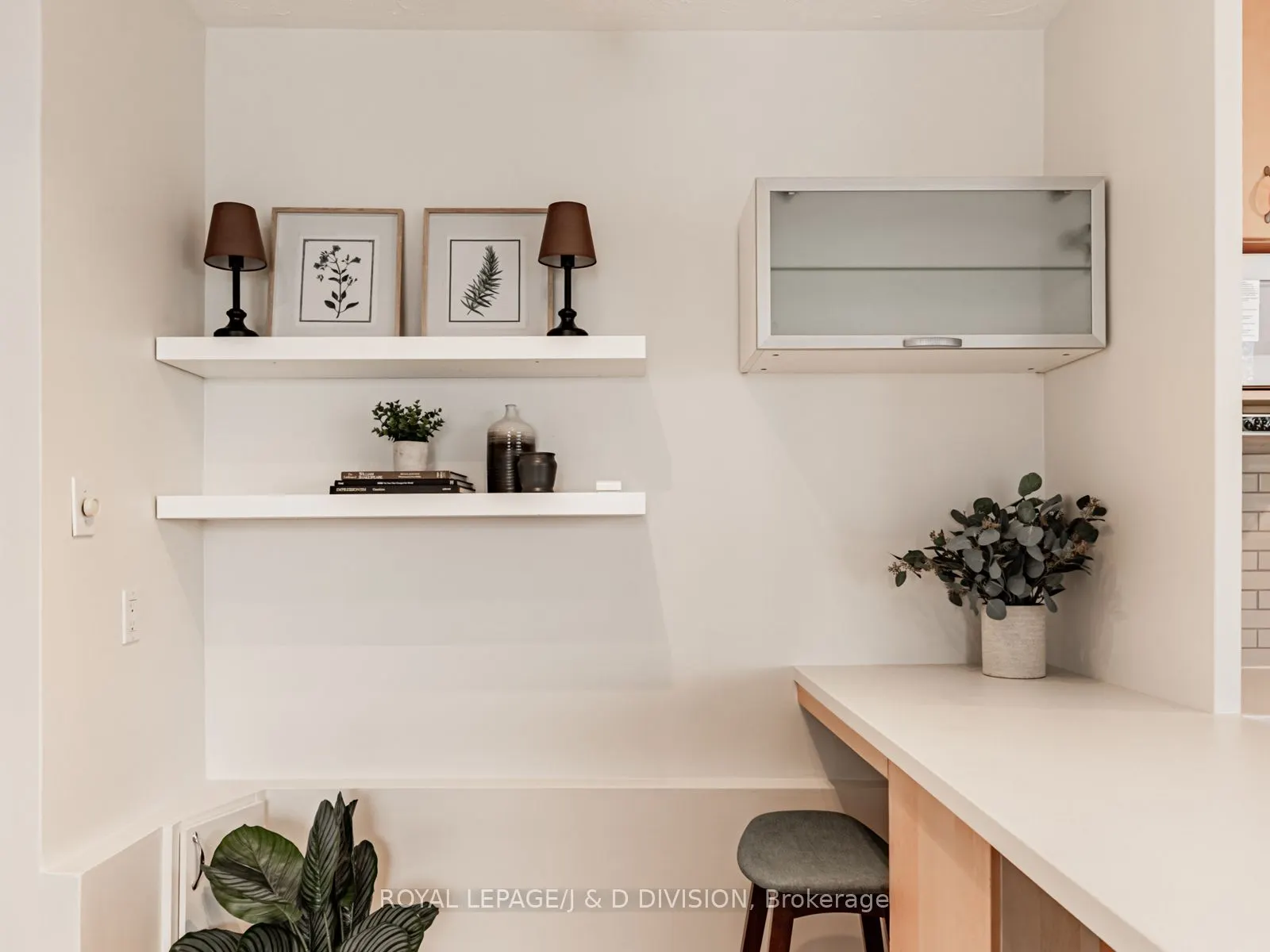 1901 Bayview Avenue, #301