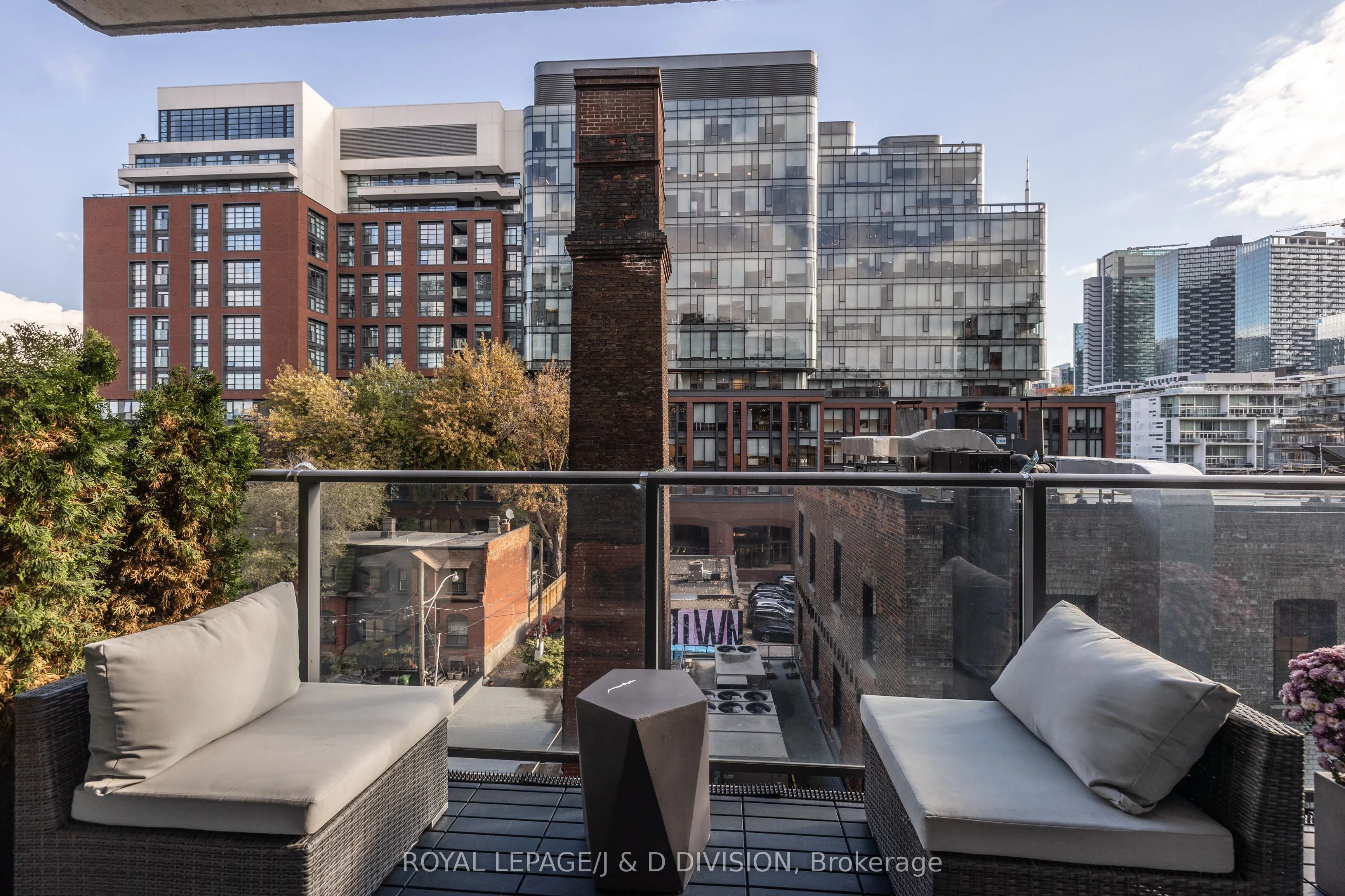 650 King Street W, #506