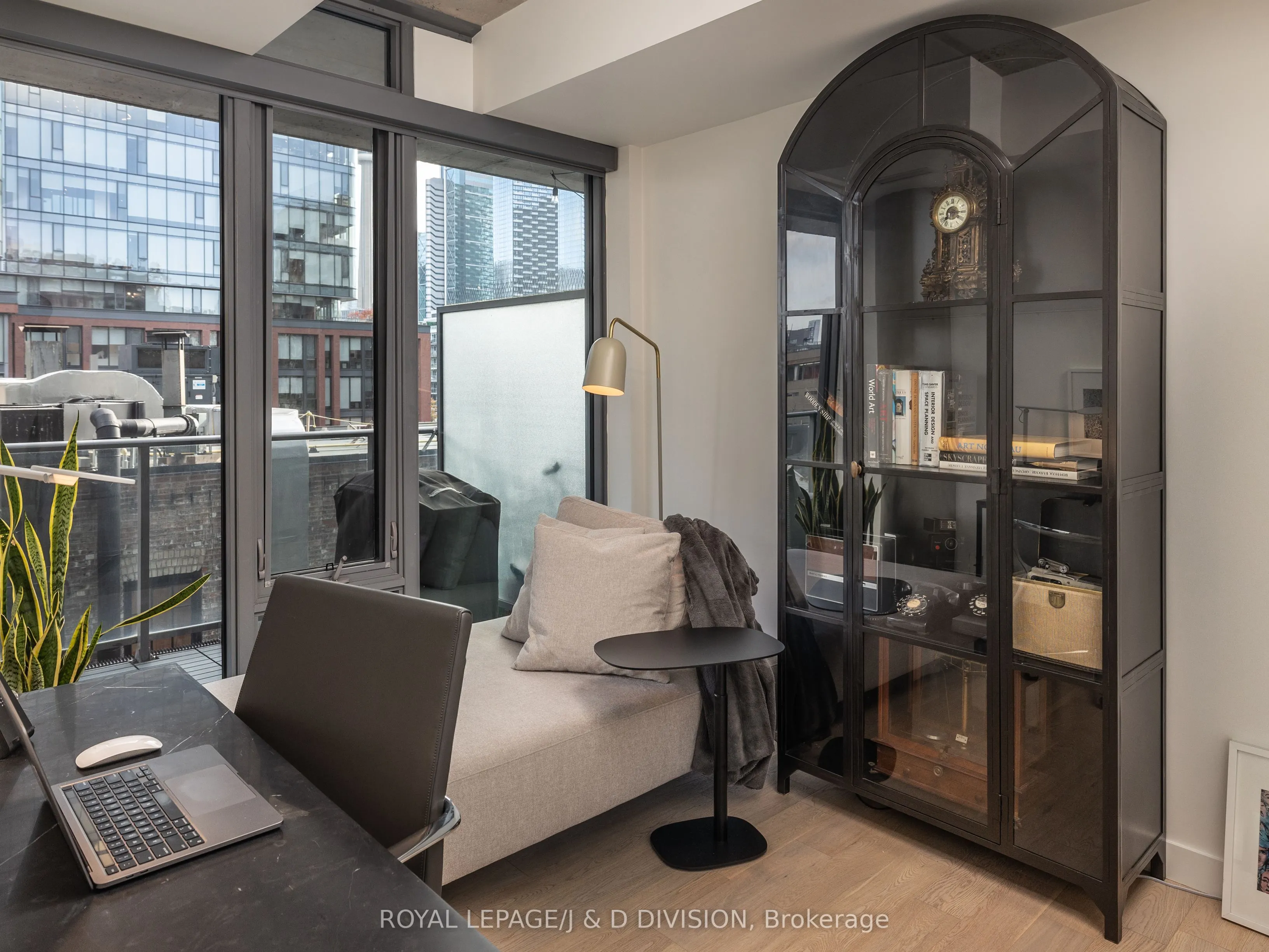 650 King Street W, #506