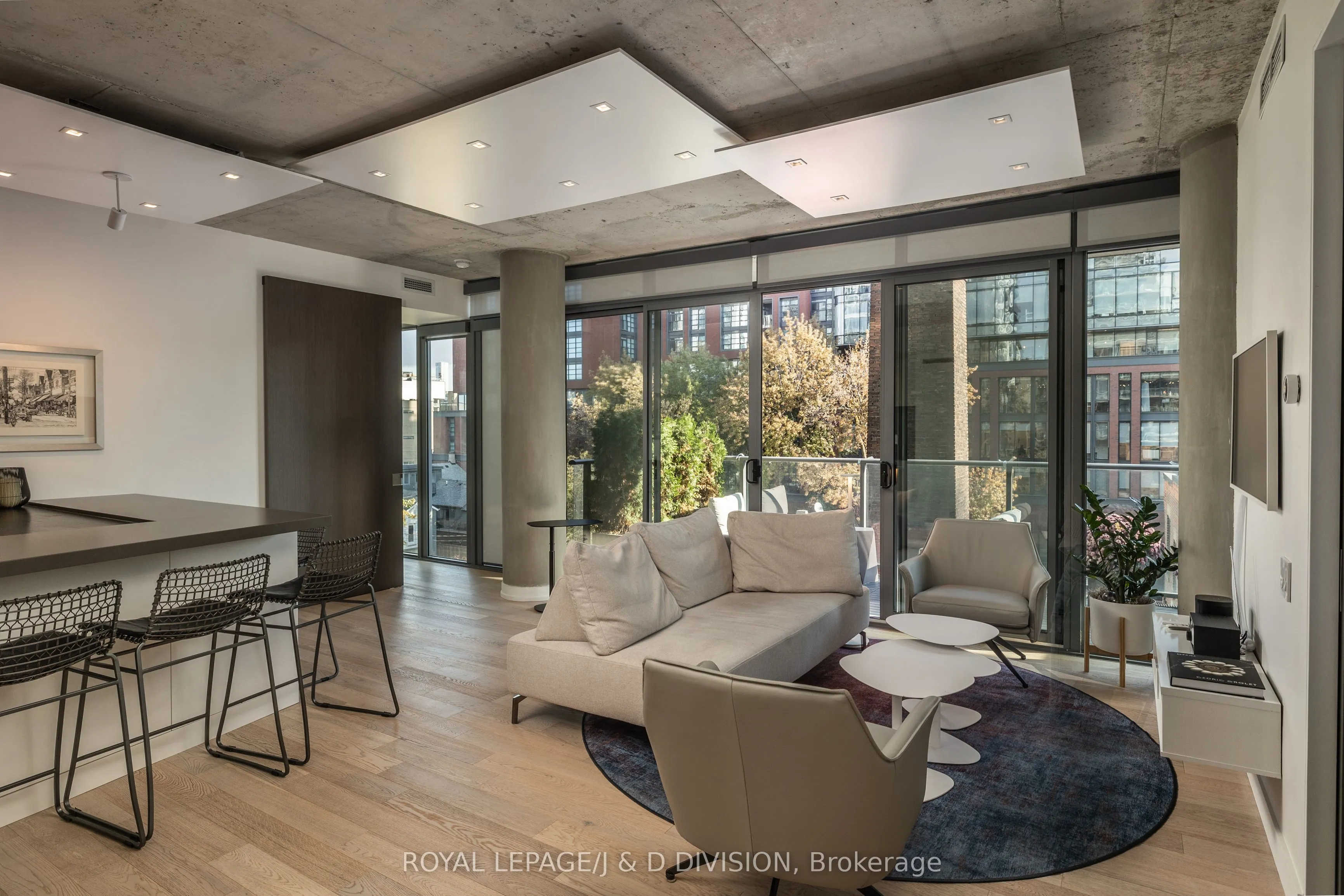 650 King Street W, #506