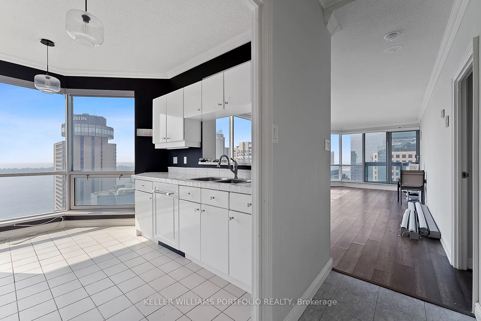 10 Yonge Street, #3302