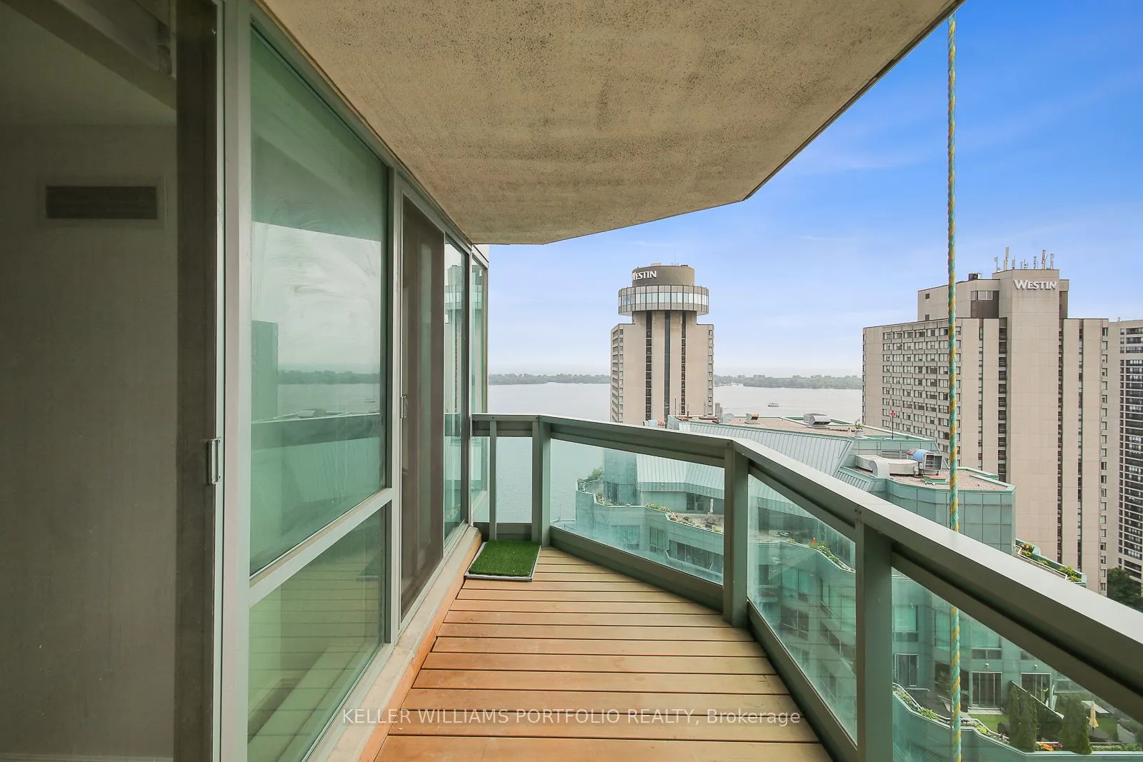 10 Yonge Street, #3302