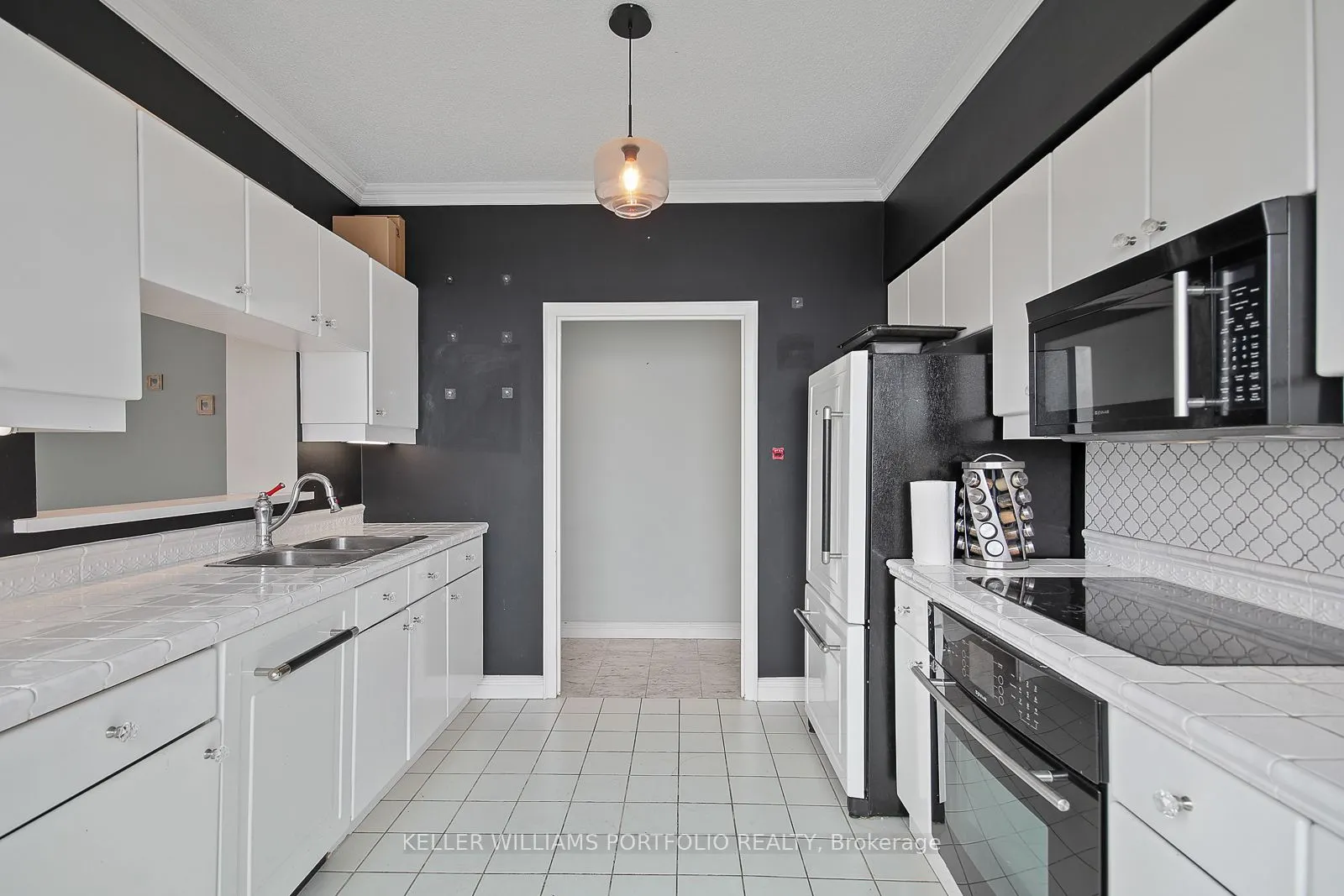 10 Yonge Street, #3302