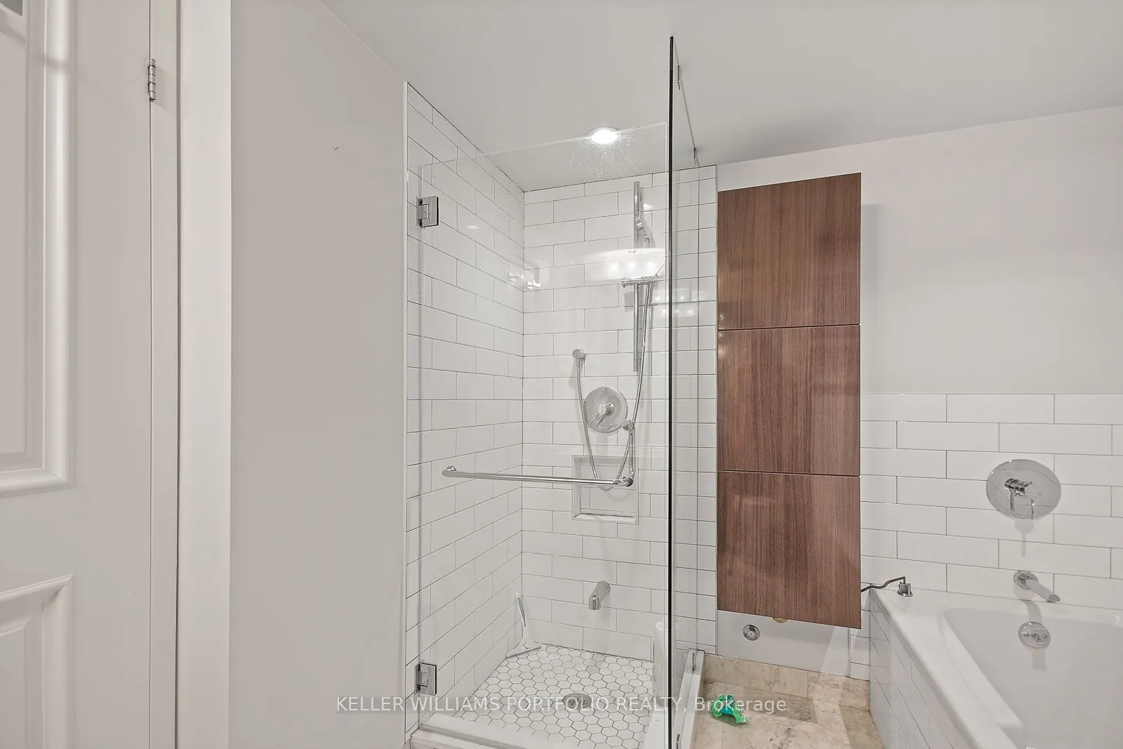 10 Yonge Street, #3302