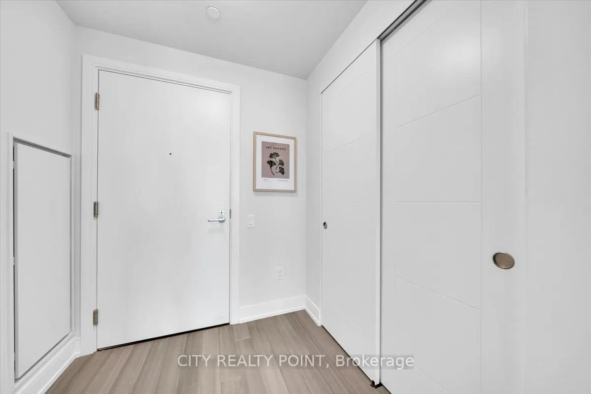 664 Spadina Avenue, #503