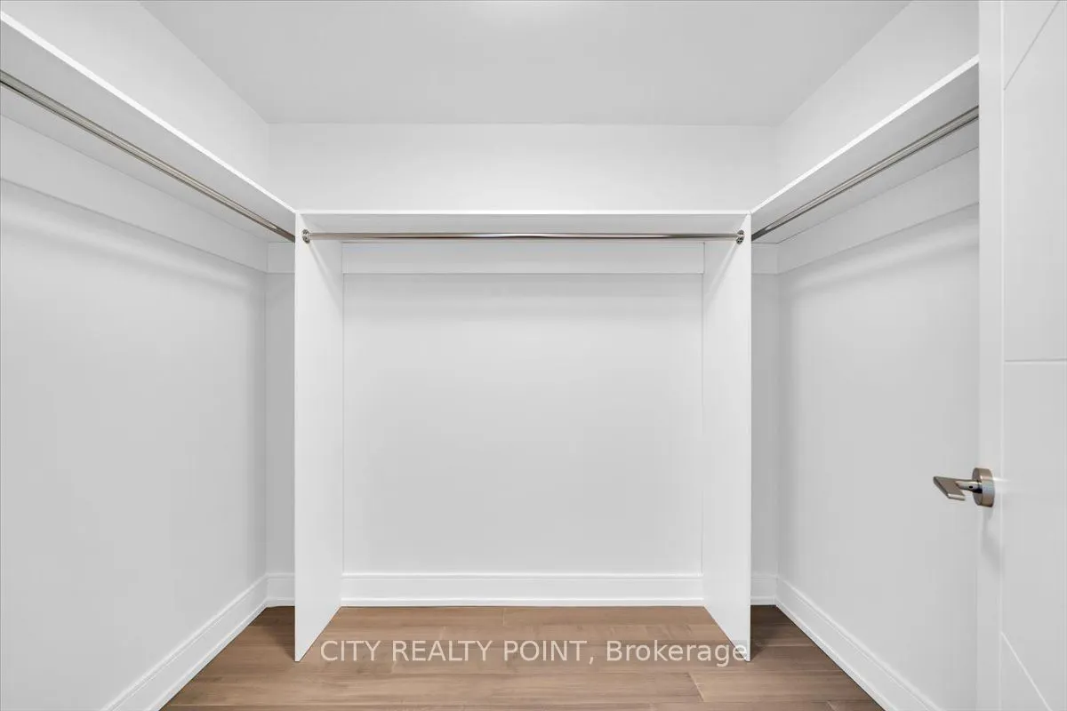664 Spadina Avenue, #503