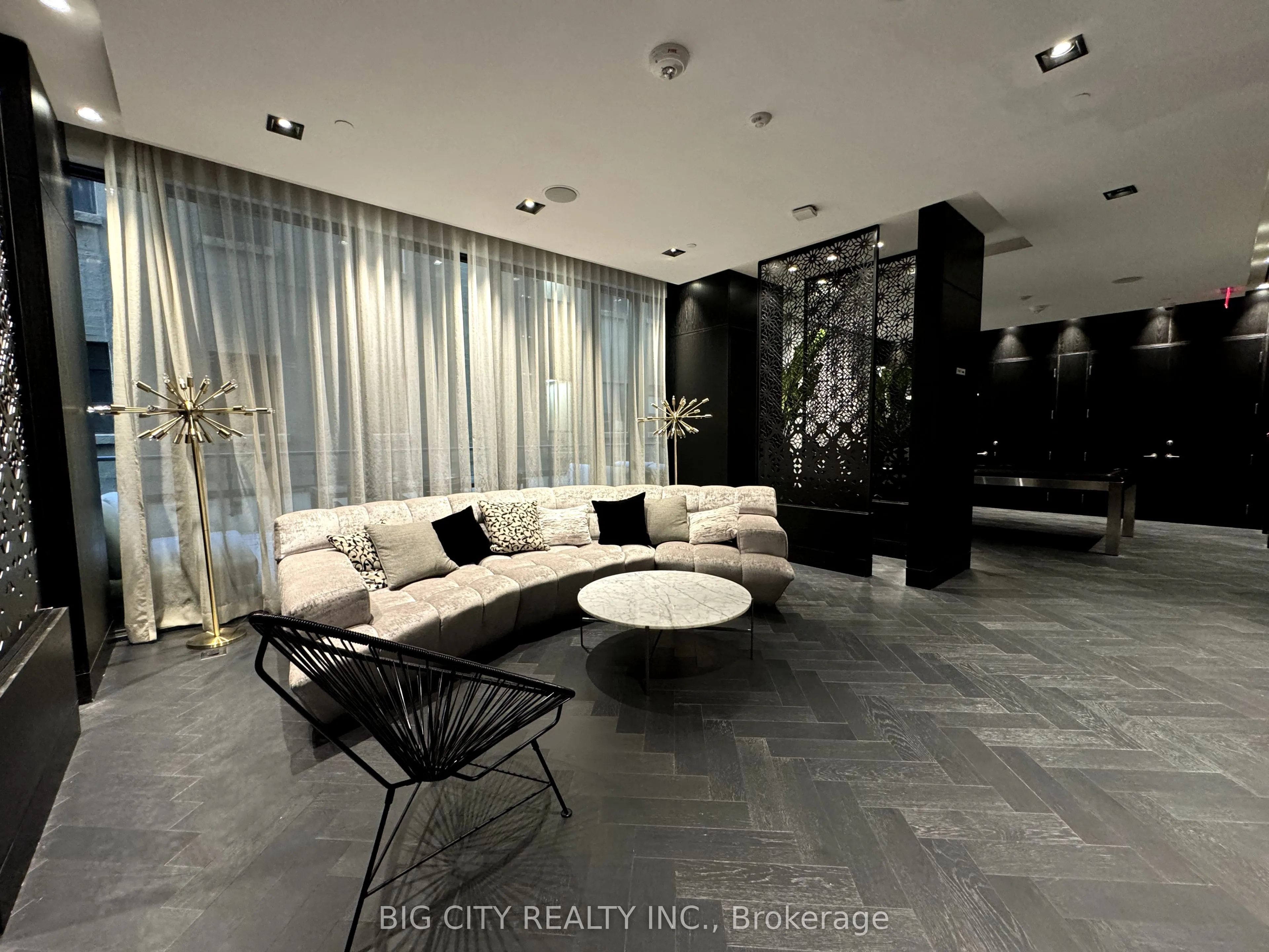 87 Peter Street, #3107