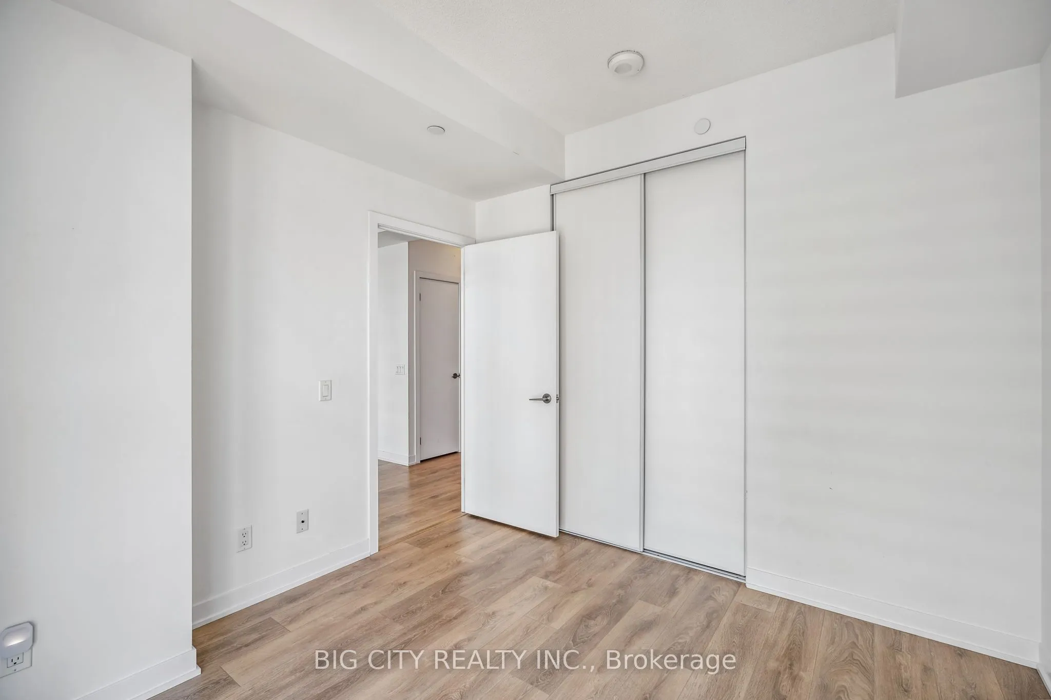 87 Peter Street, #3107