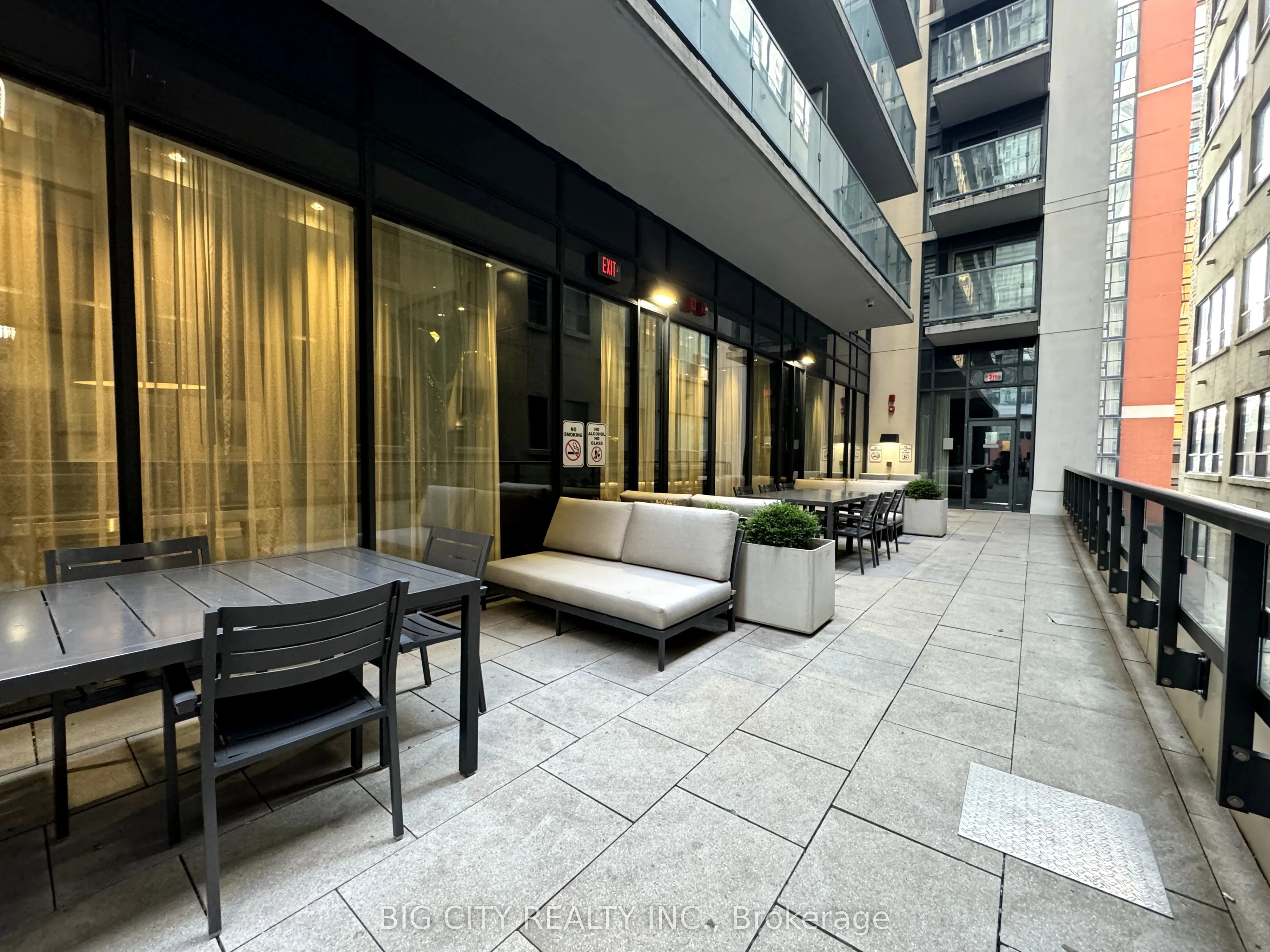 87 Peter Street, #3107
