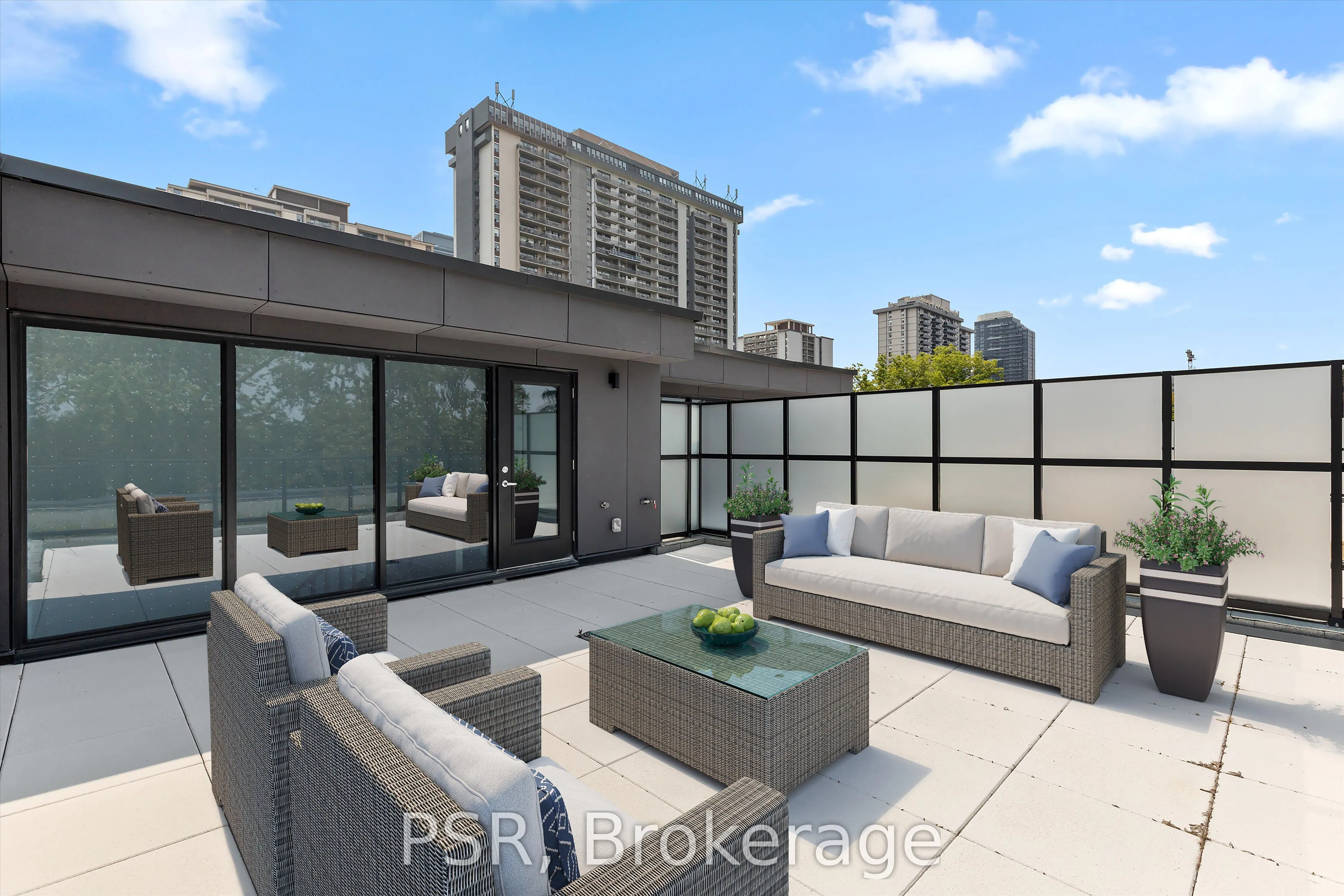 200 Keewatin Avenue, #PH401