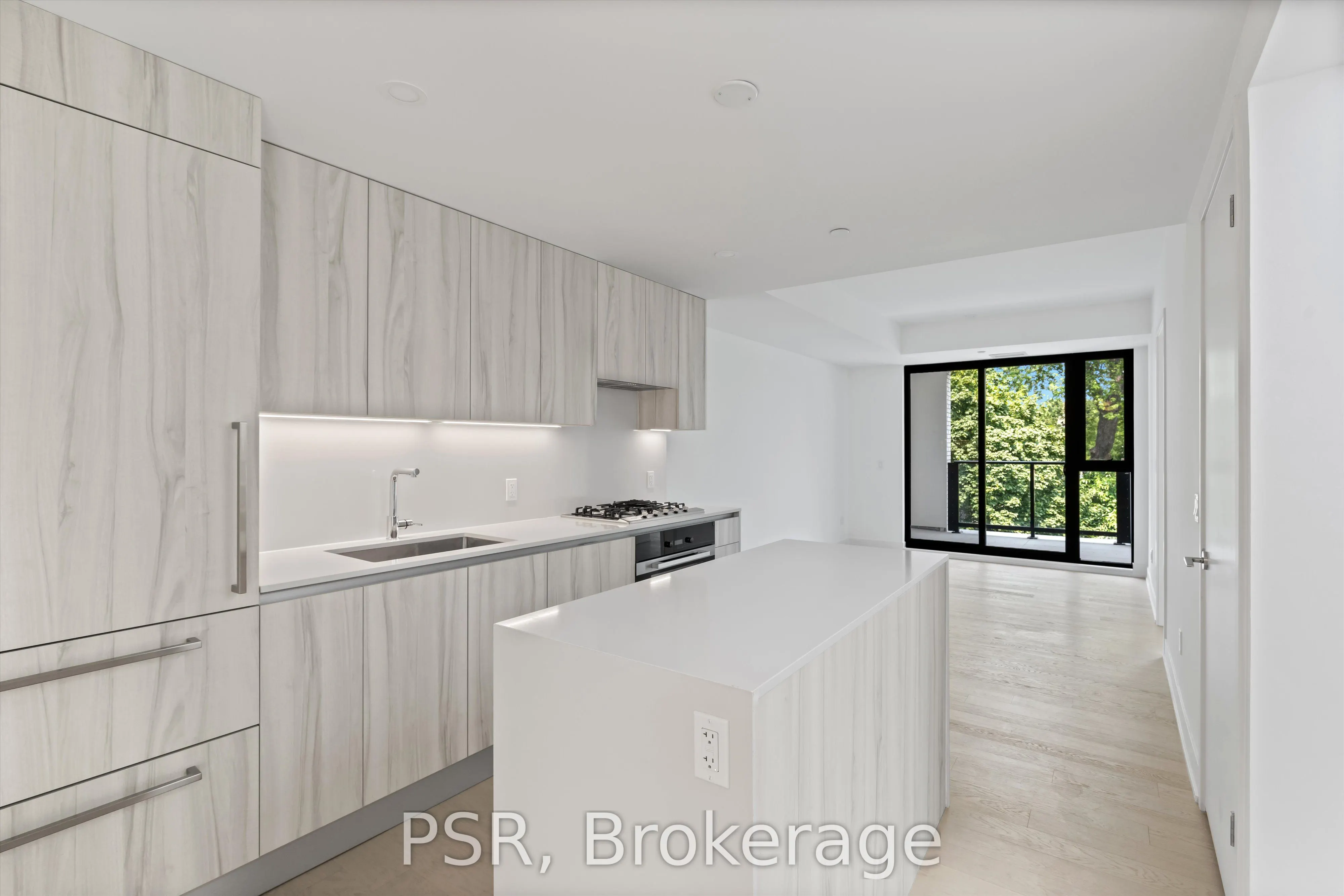 200 Keewatin Avenue, #PH401