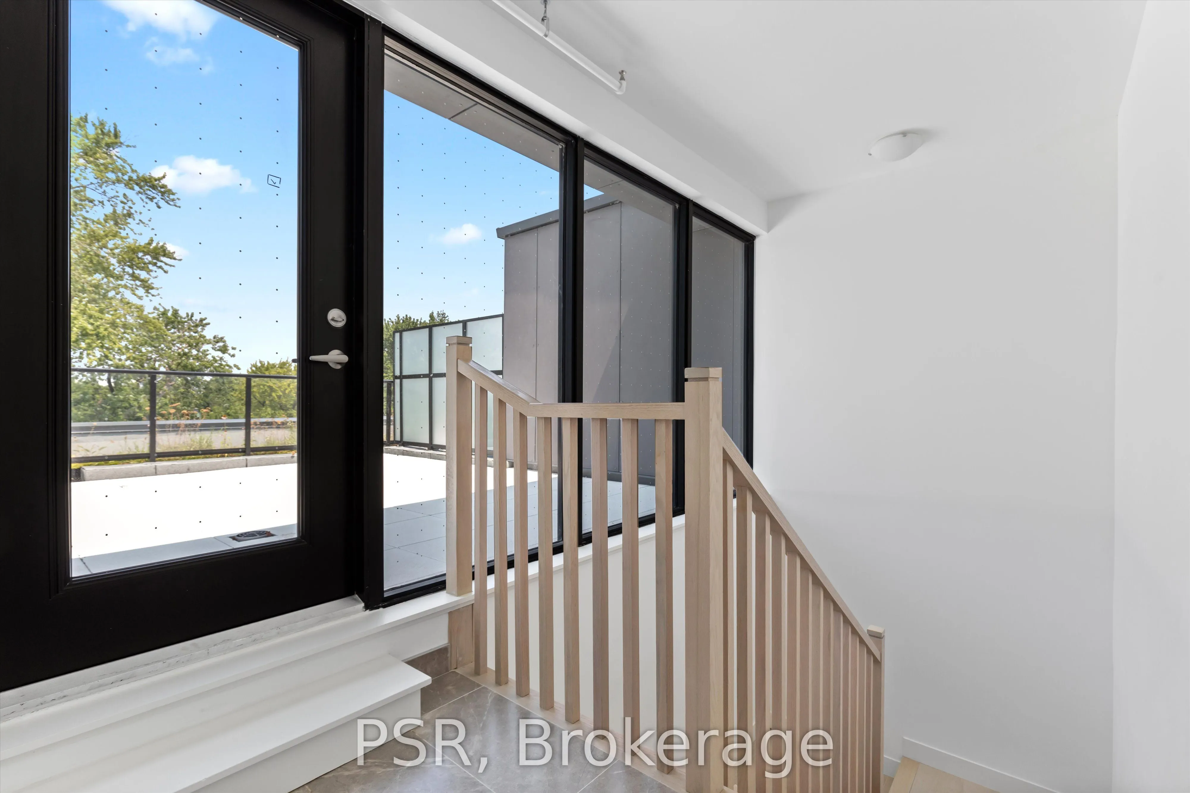 200 Keewatin Avenue, #PH401