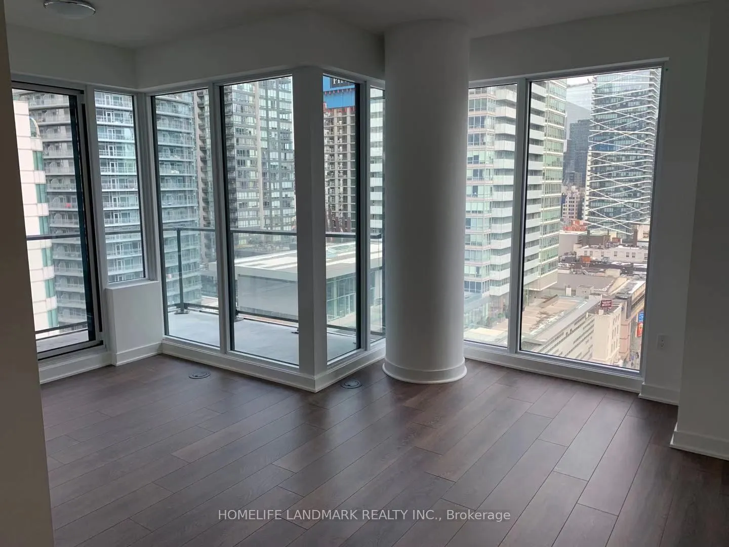 125 Blue Jays Way, #2502