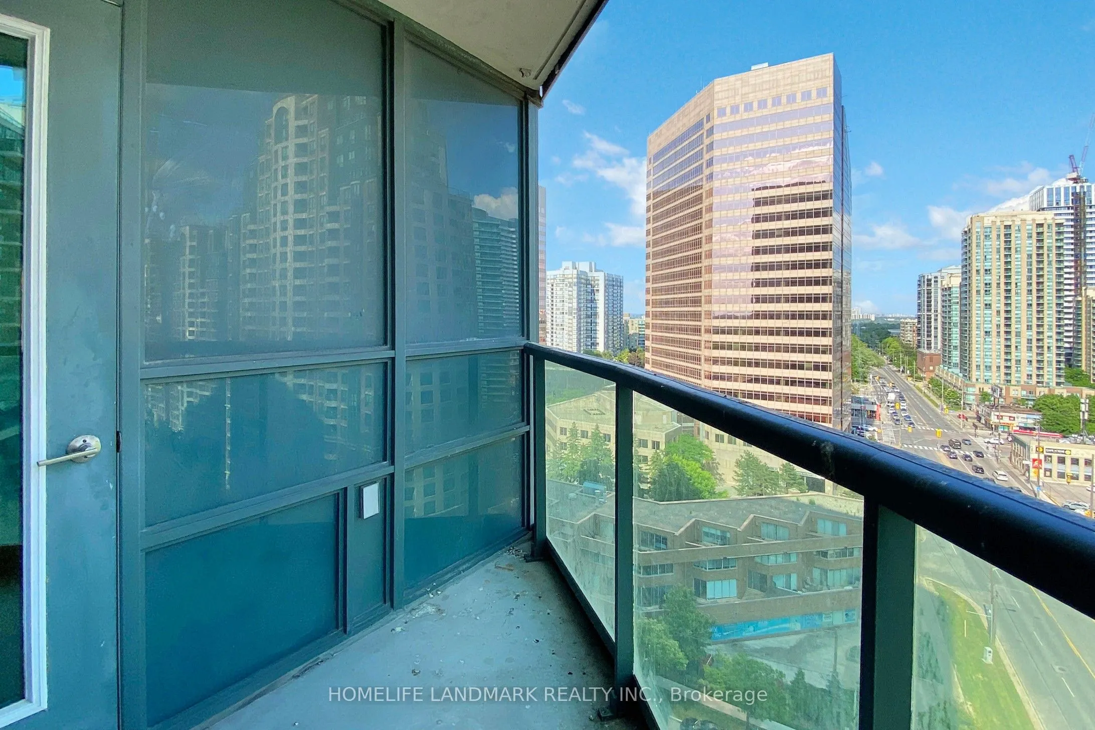 15 Greenview Avenue, #1405