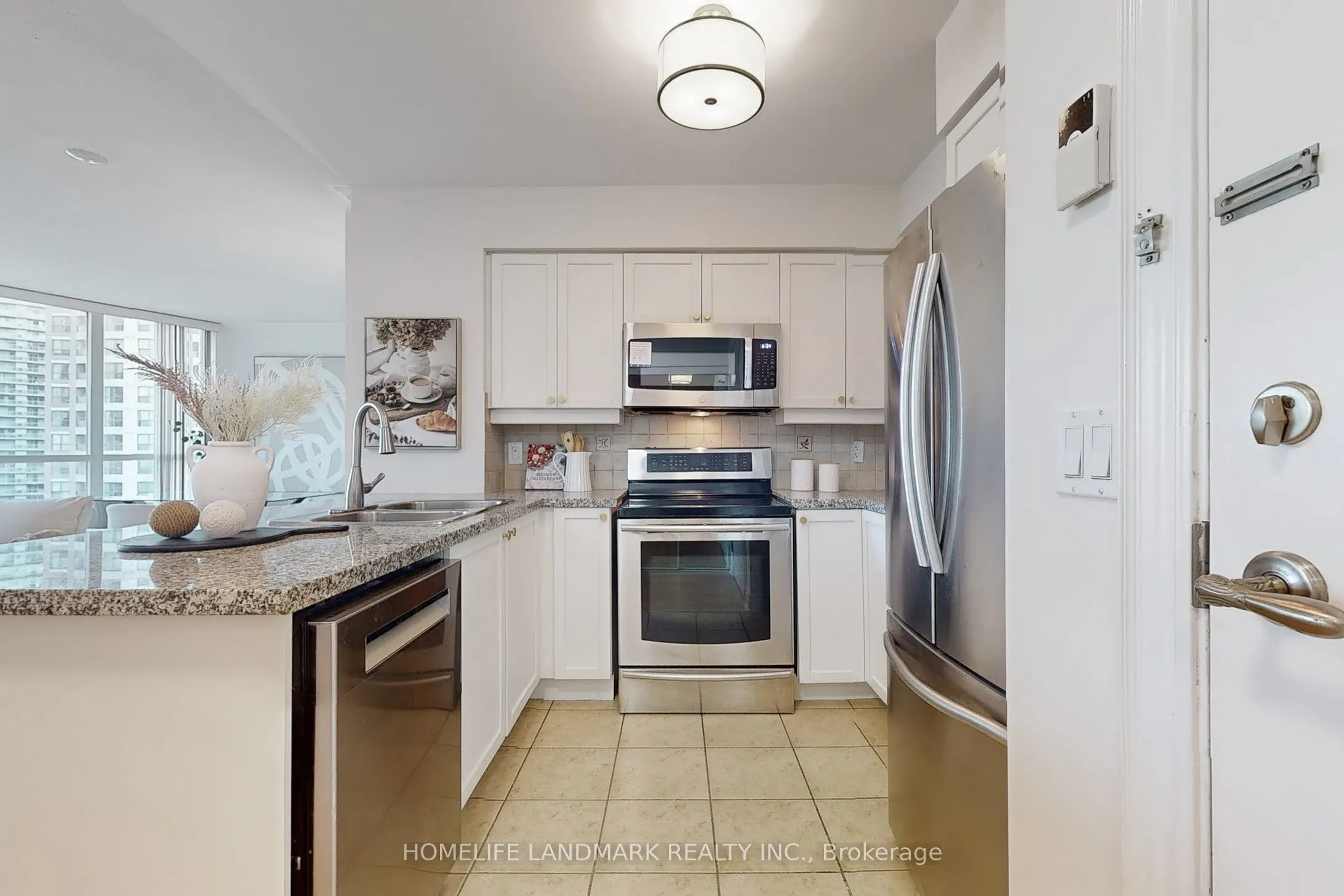 15 Greenview Avenue, #1405