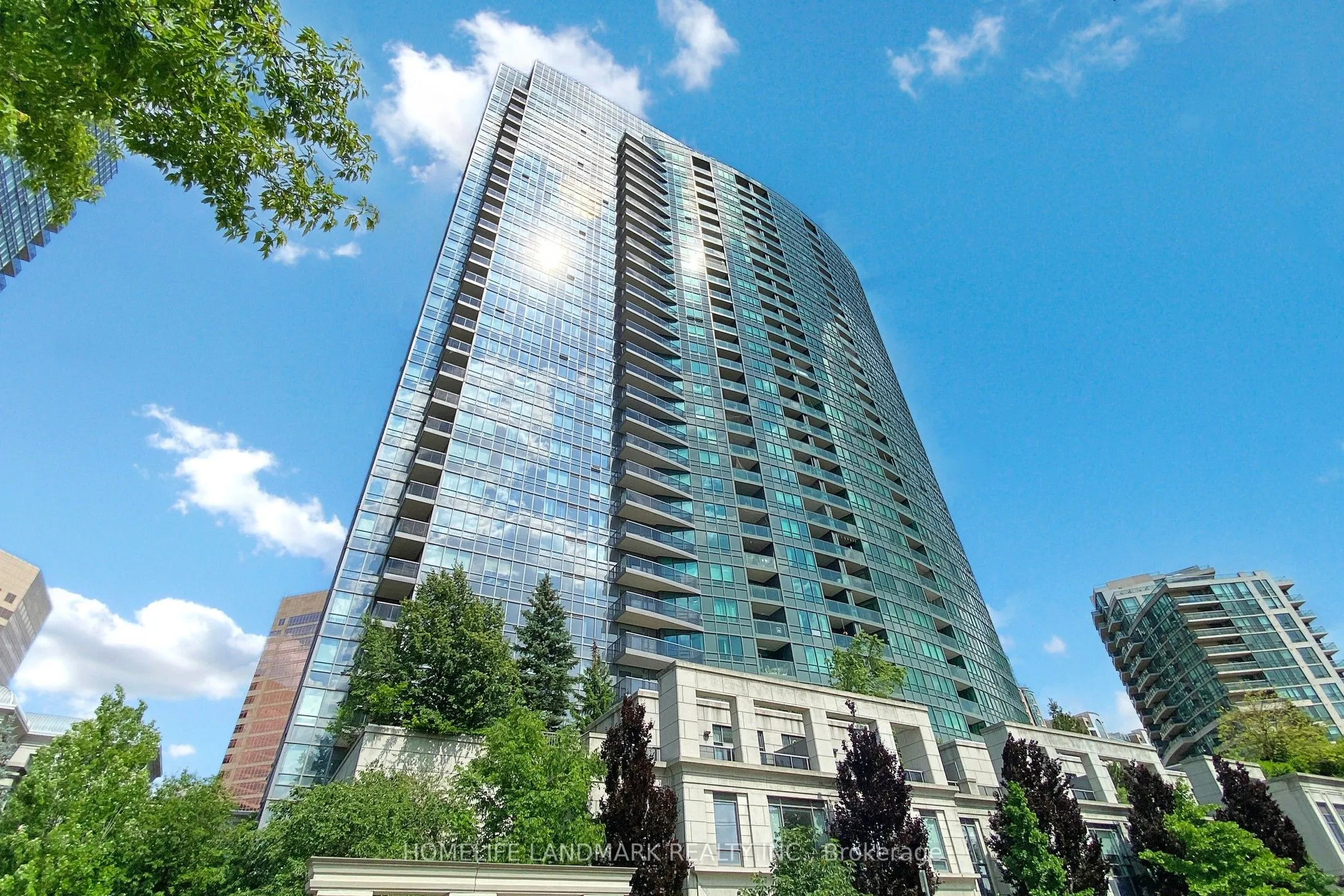 15 Greenview Avenue, #1405