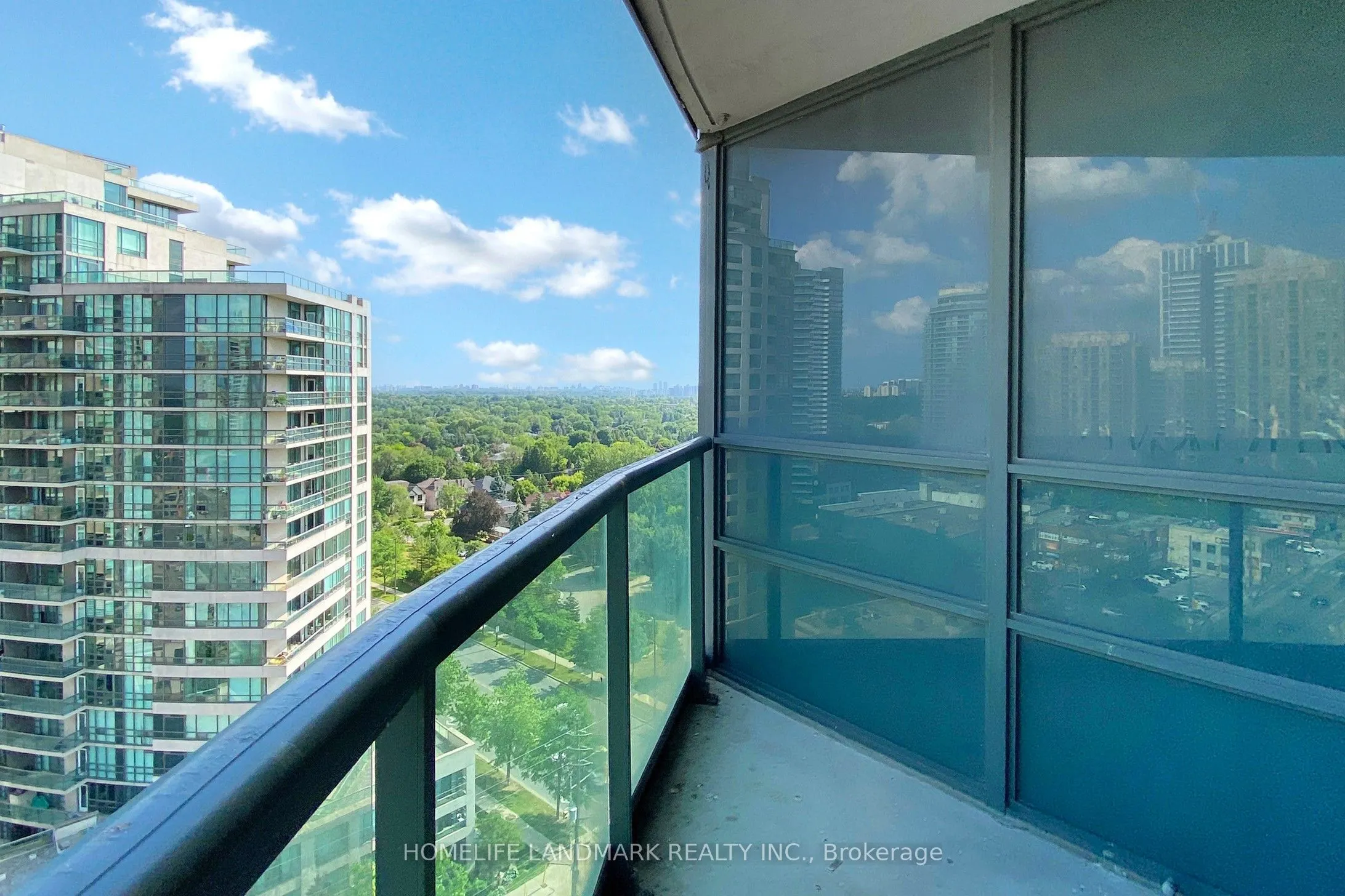 15 Greenview Avenue, #1405