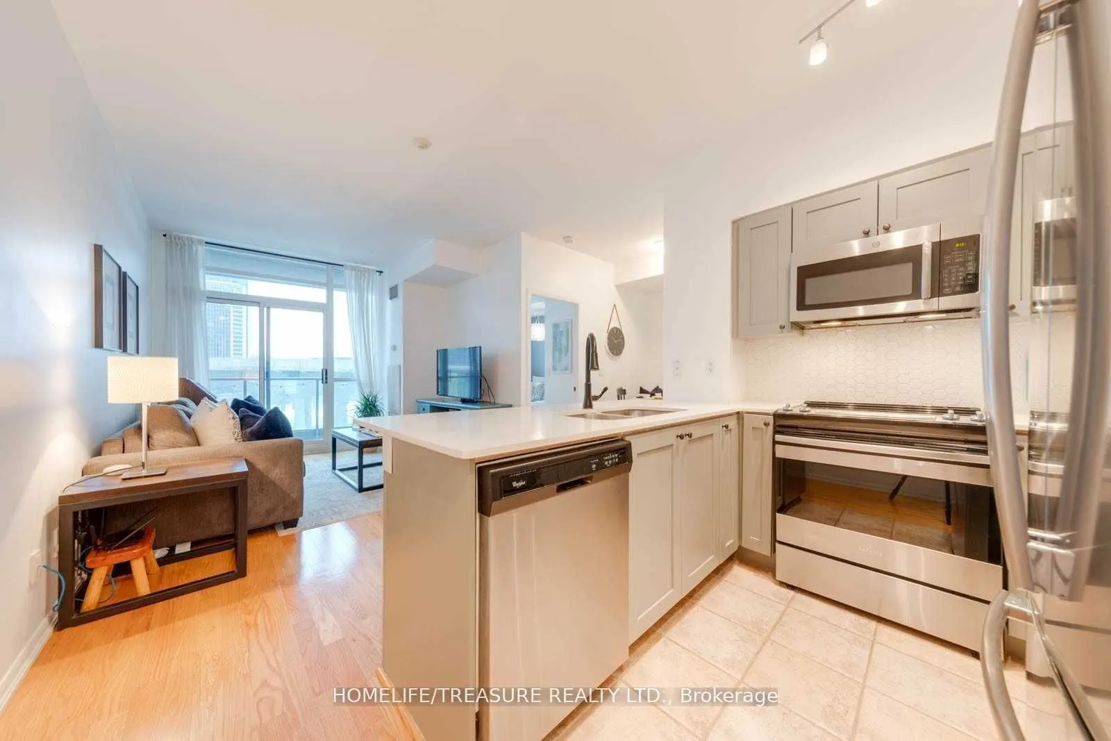 231 Fort York Boulevard, #722