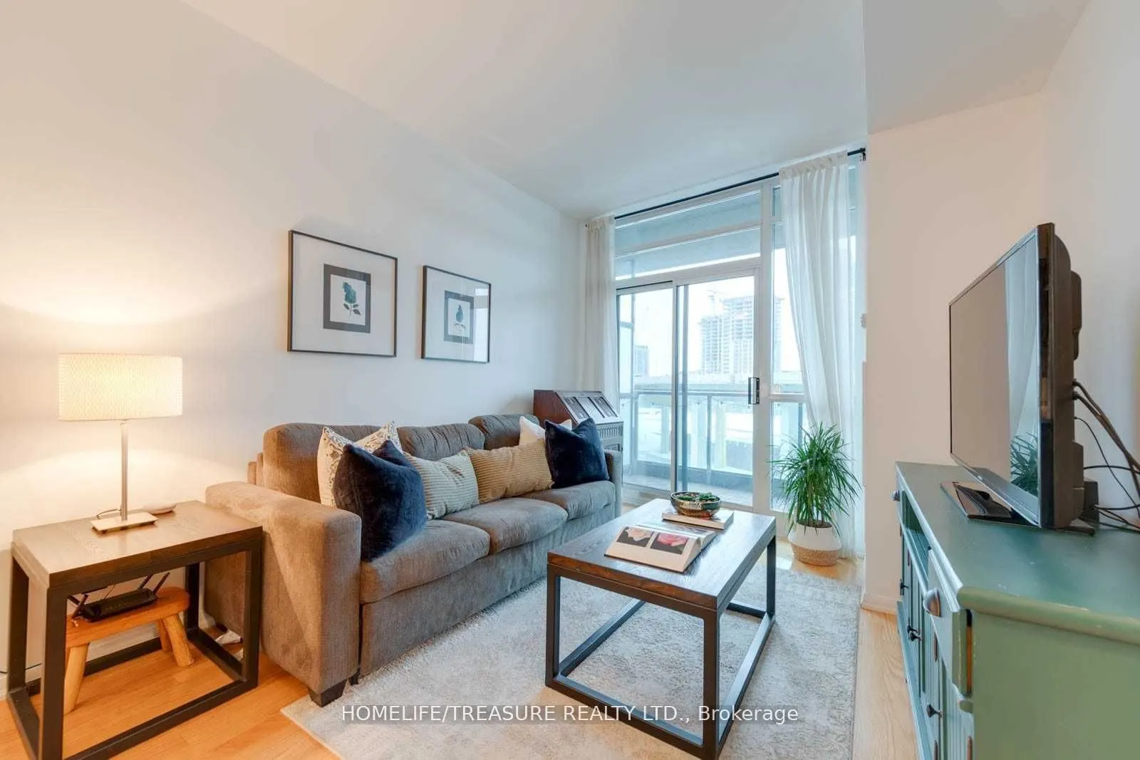 231 Fort York Boulevard, #722