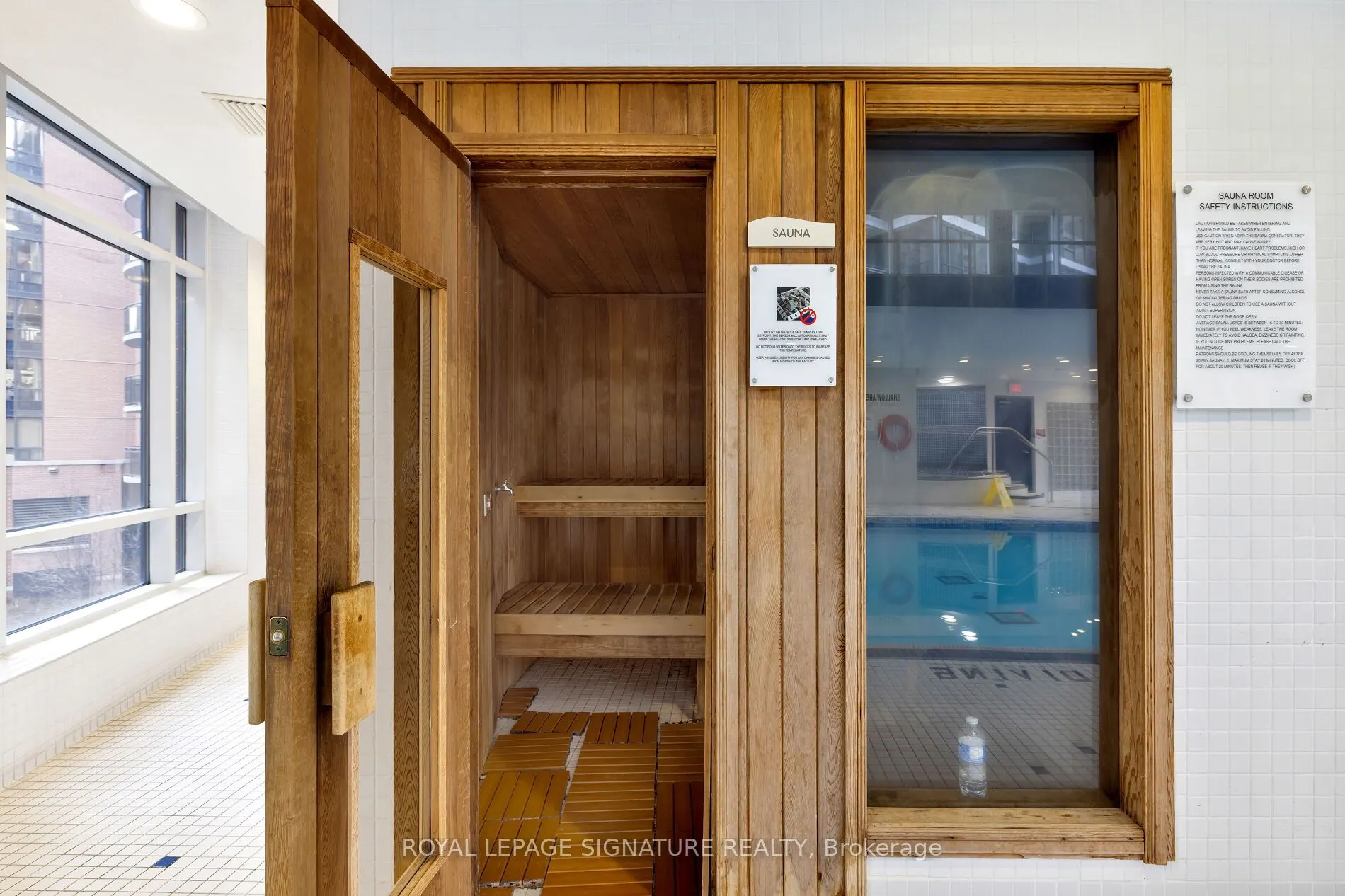 33 Sheppard Avenue E, #810