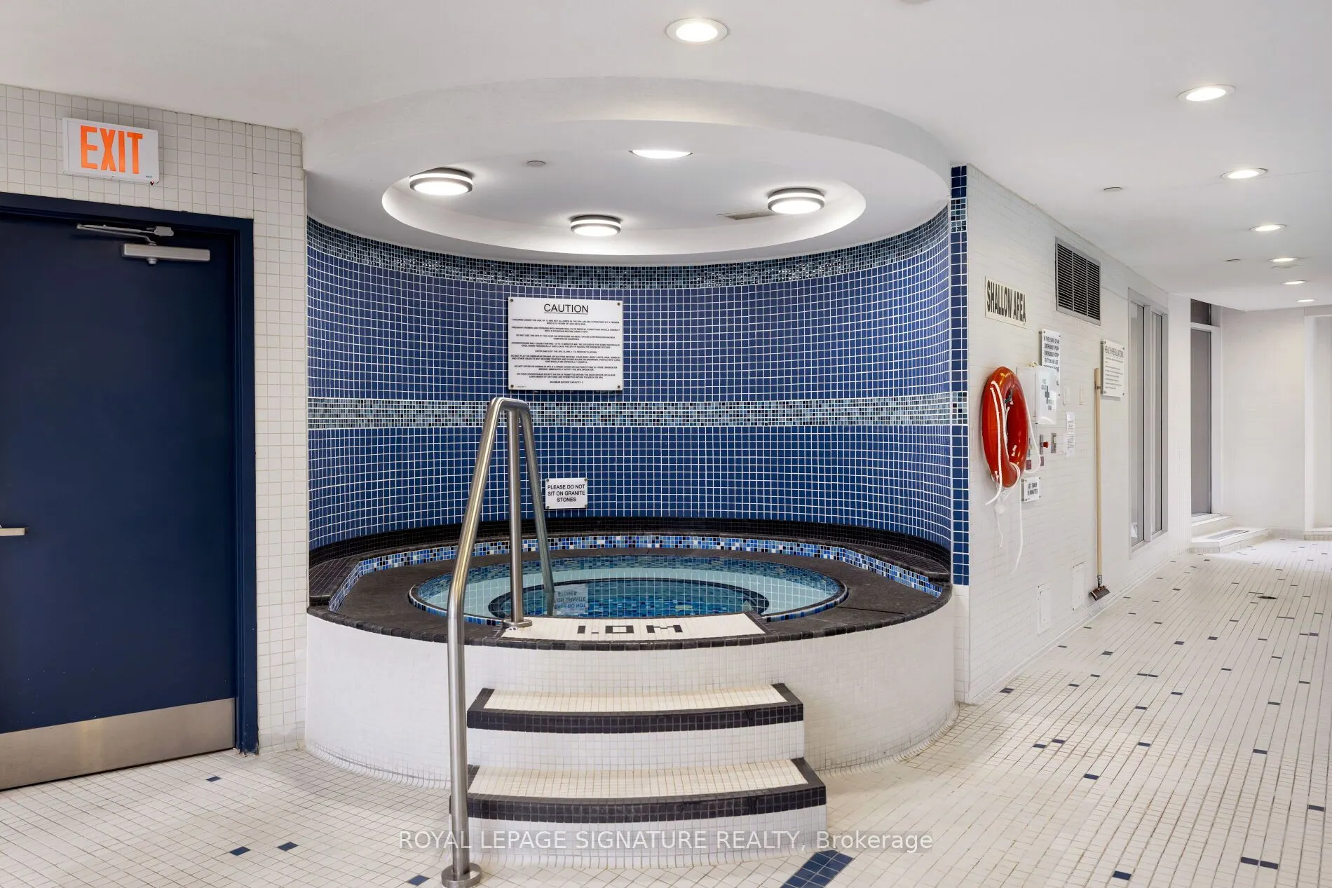 33 Sheppard Avenue E, #810