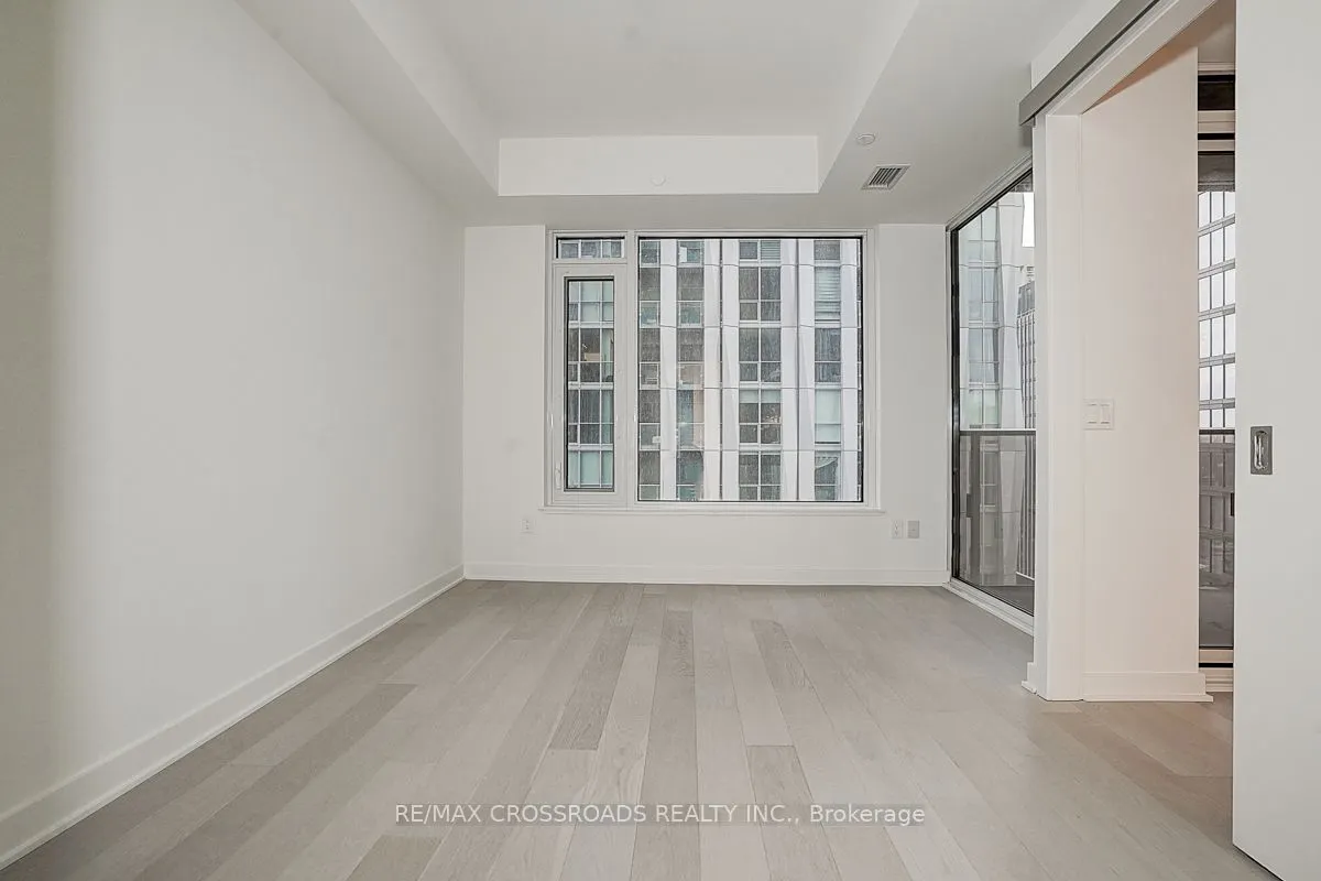 11 Yorkville Avenue, #1607