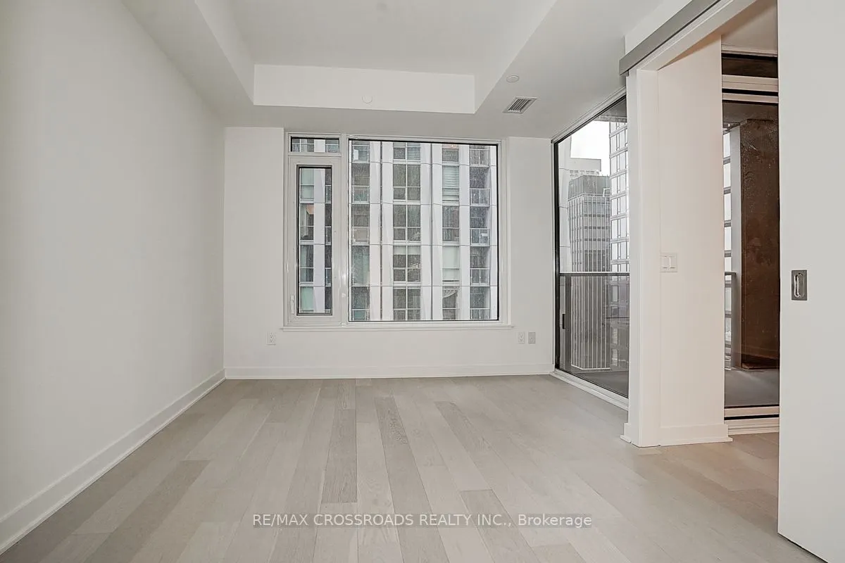 11 Yorkville Avenue, #1607