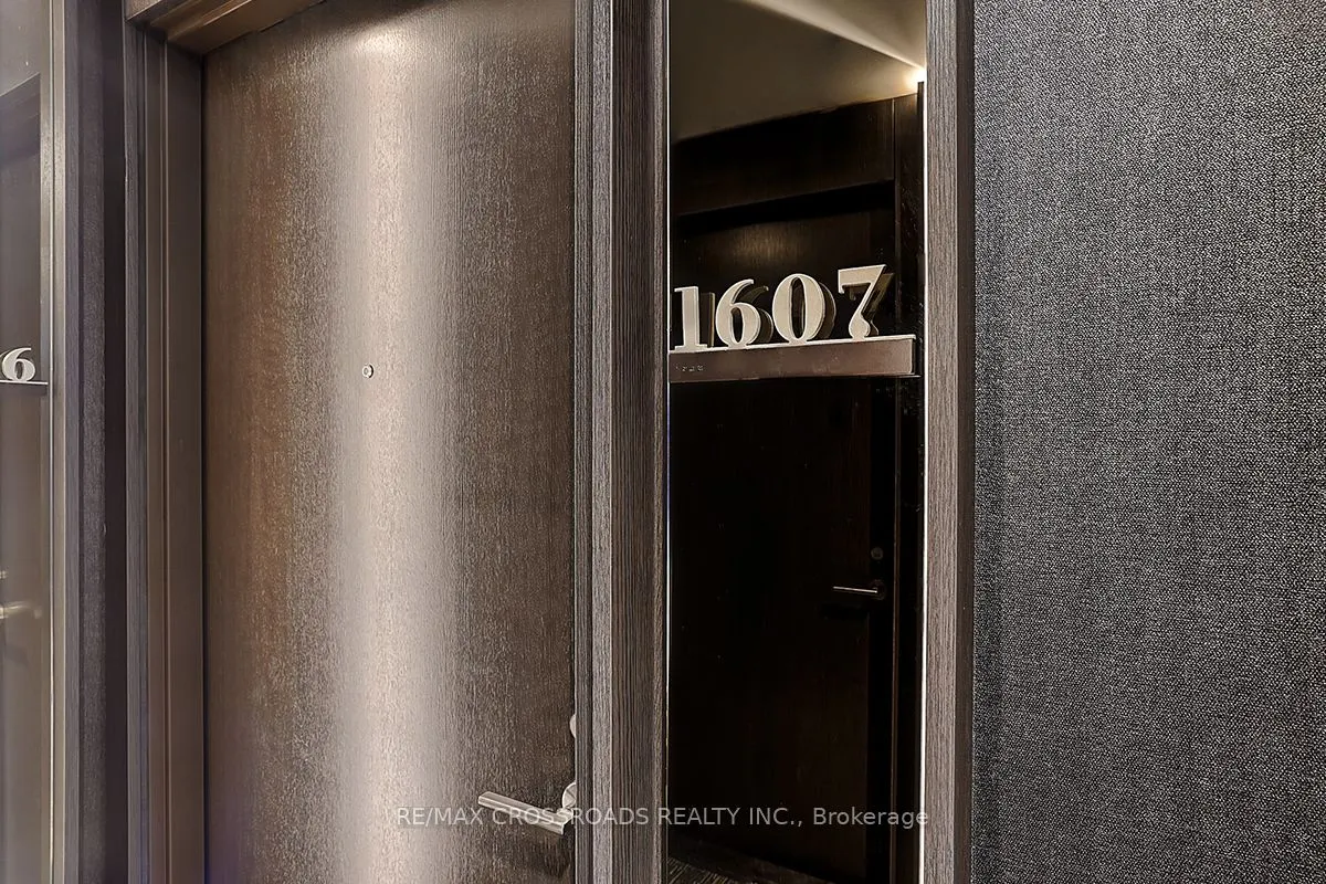 11 Yorkville Avenue, #1607
