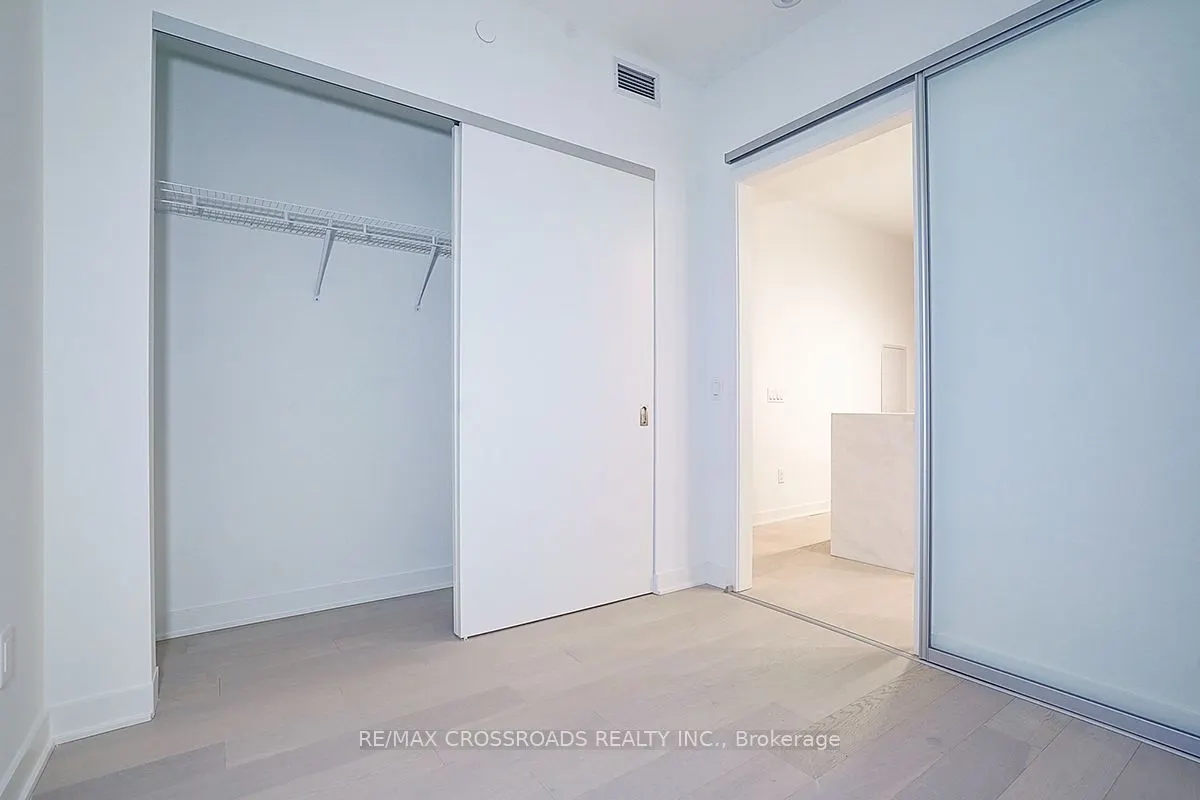 11 Yorkville Avenue, #1607