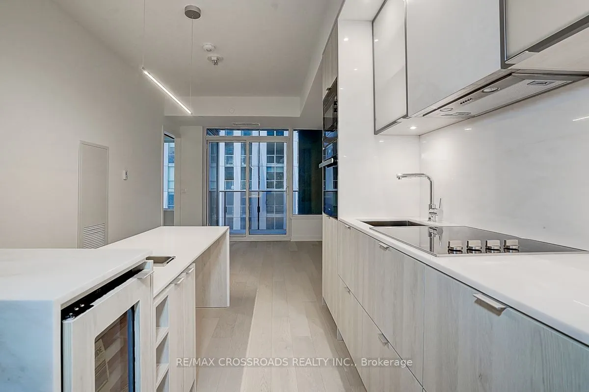 11 Yorkville Avenue, #1607