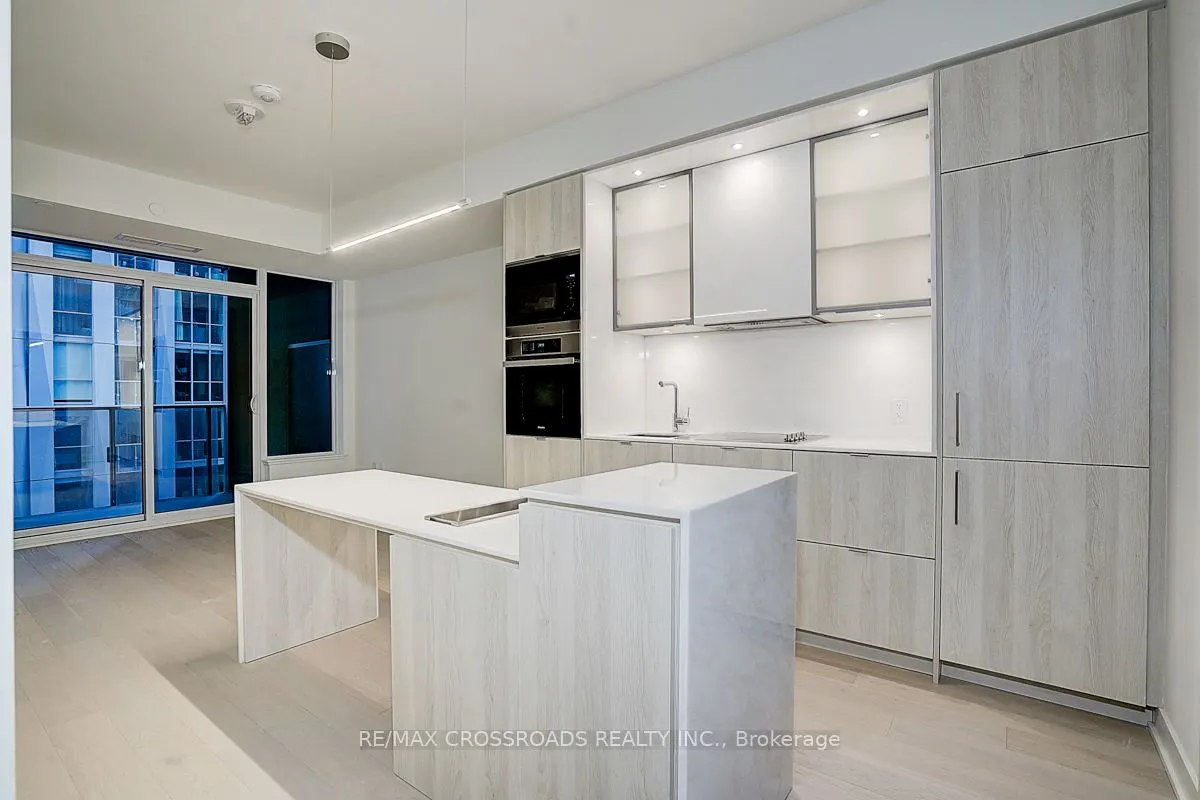 11 Yorkville Avenue, #1607