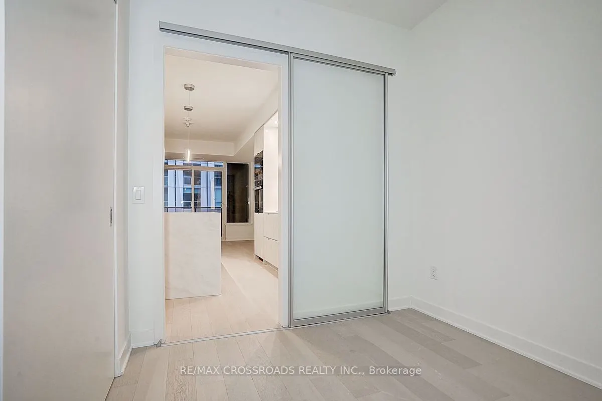 11 Yorkville Avenue, #1607