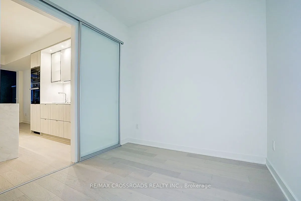 11 Yorkville Avenue, #1607