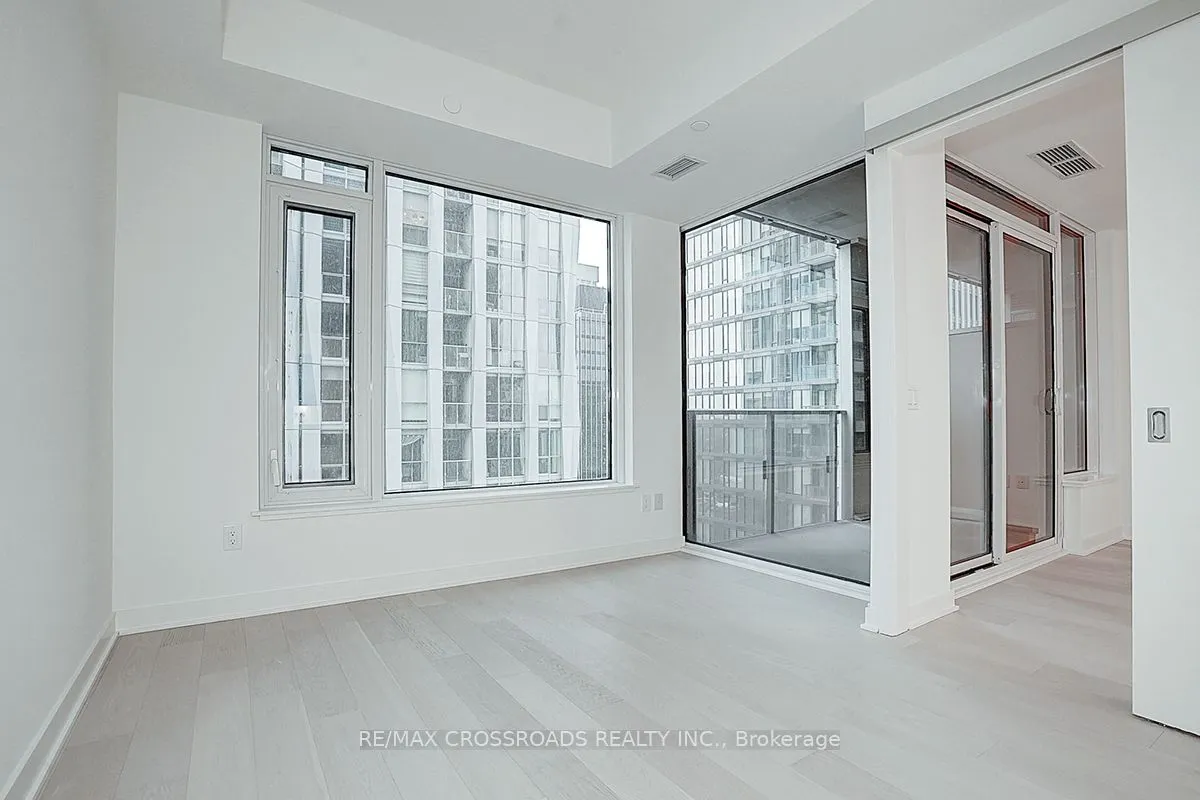11 Yorkville Avenue, #1607