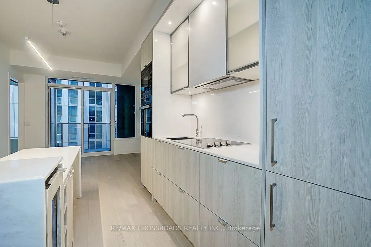 11 Yorkville Avenue, #1607