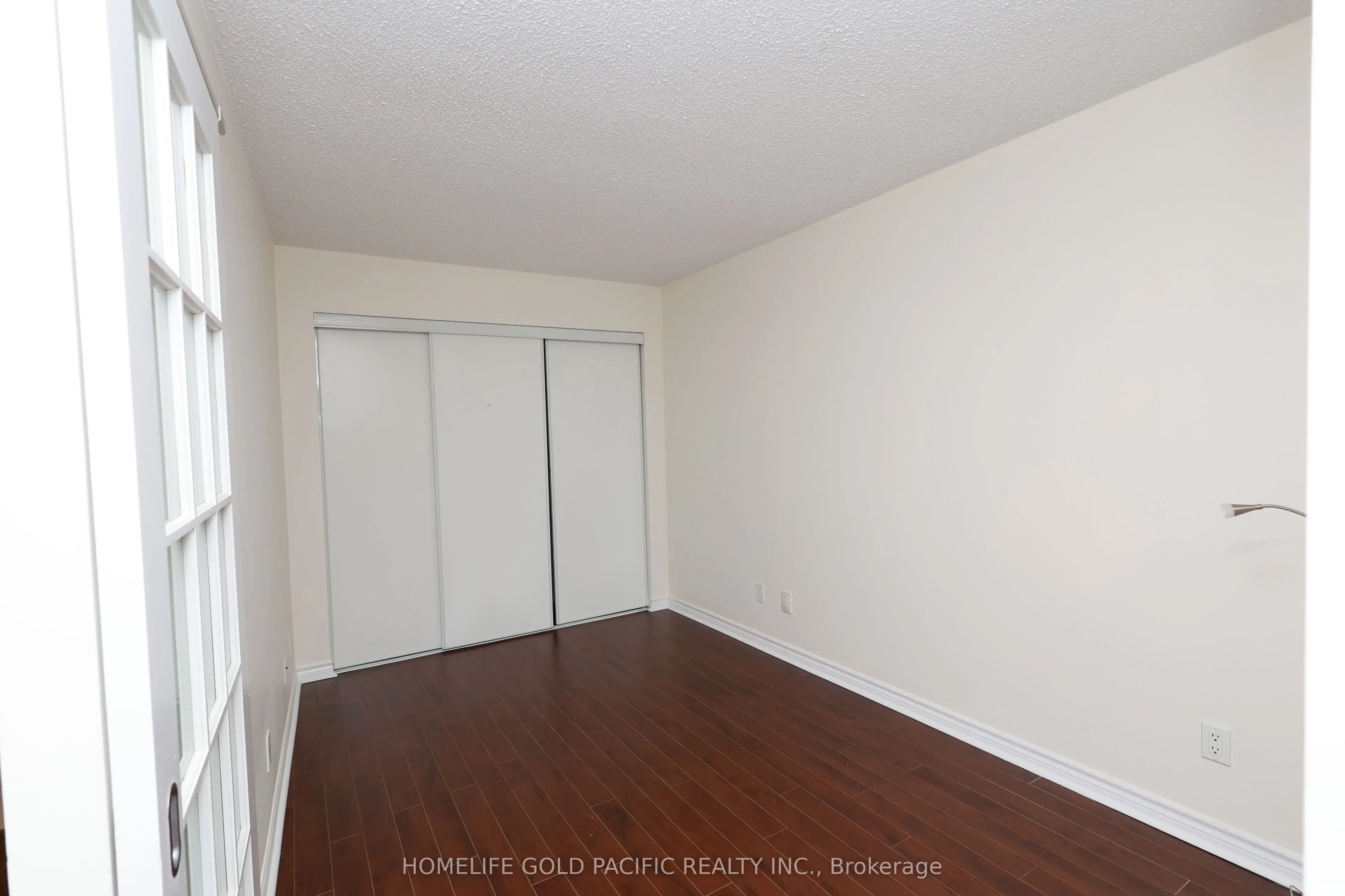 410 Queens Quay W, #702
