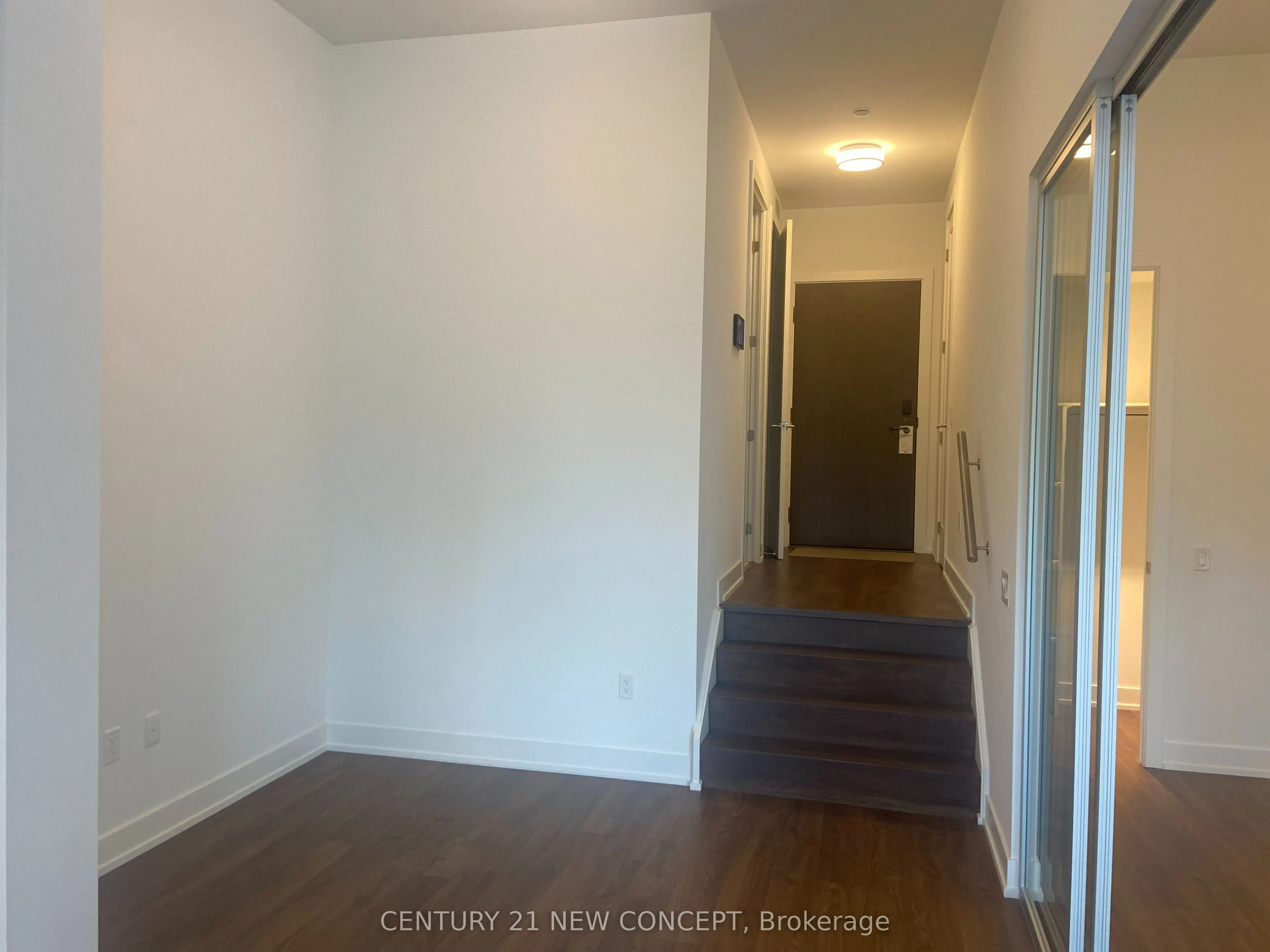 20 Inn On The Park Drive, #244