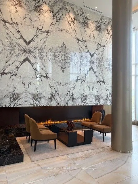 25 Adra Grando Way, #352